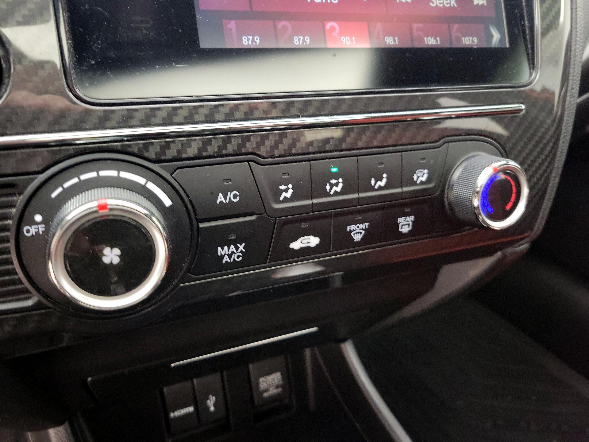 Thumbnail: 2015 Honda Civic - 16