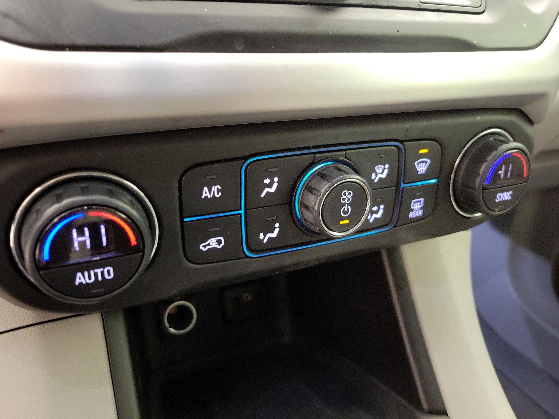 Thumbnail: 2019 GMC Acadia - 16