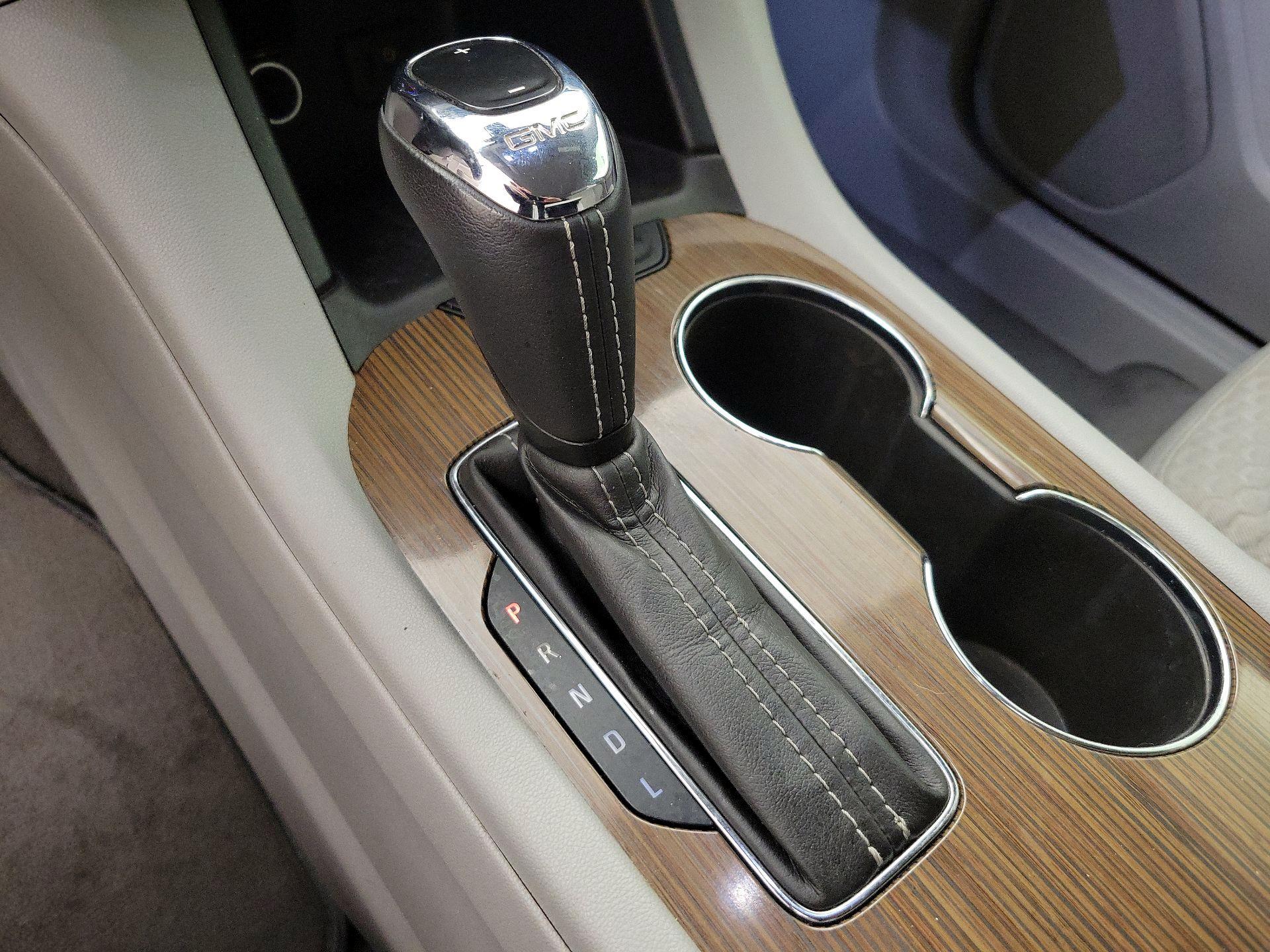 Thumbnail: 2019 GMC Acadia - 17