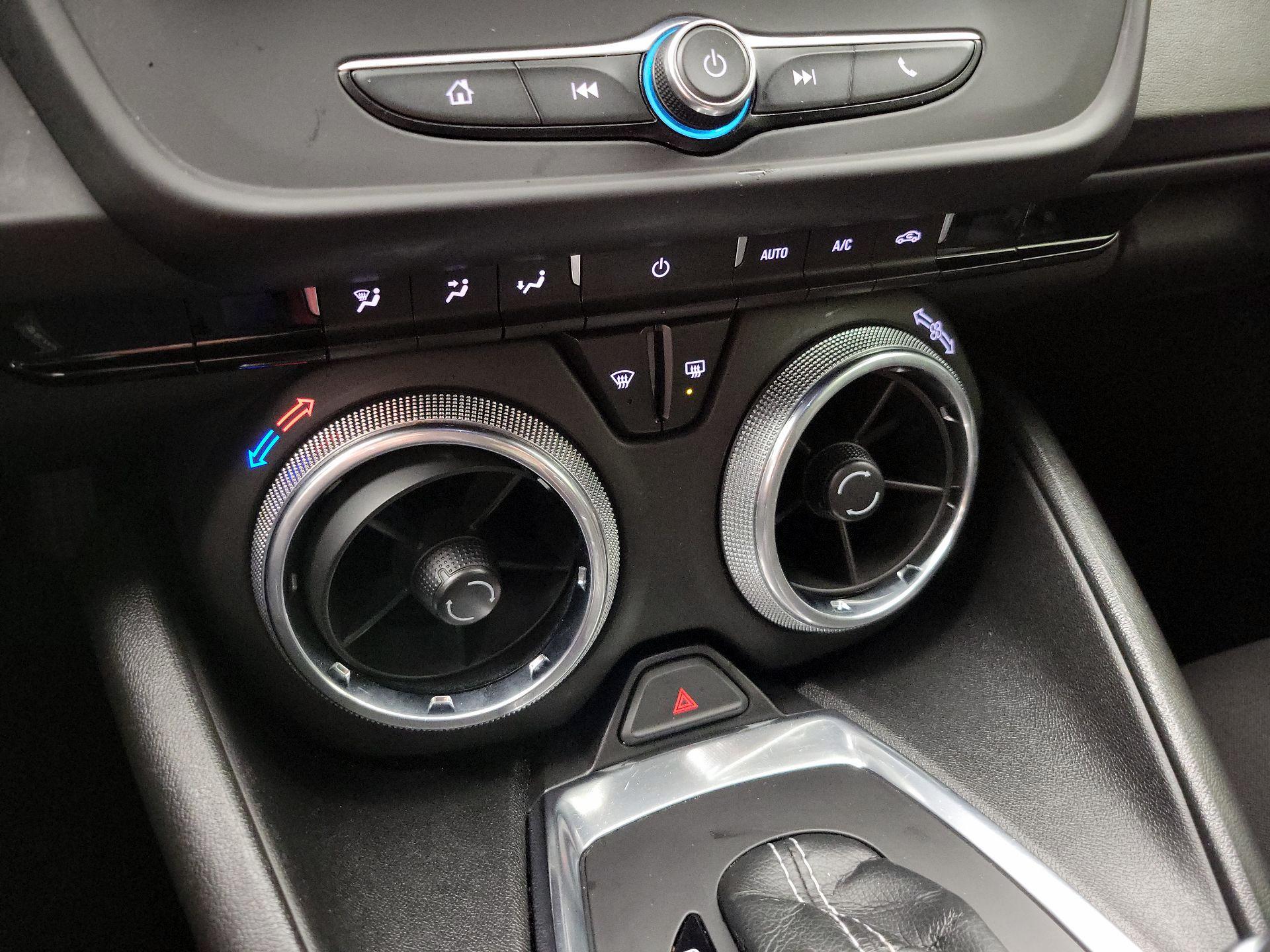 Thumbnail: 2020 Chevrolet Camaro - 16