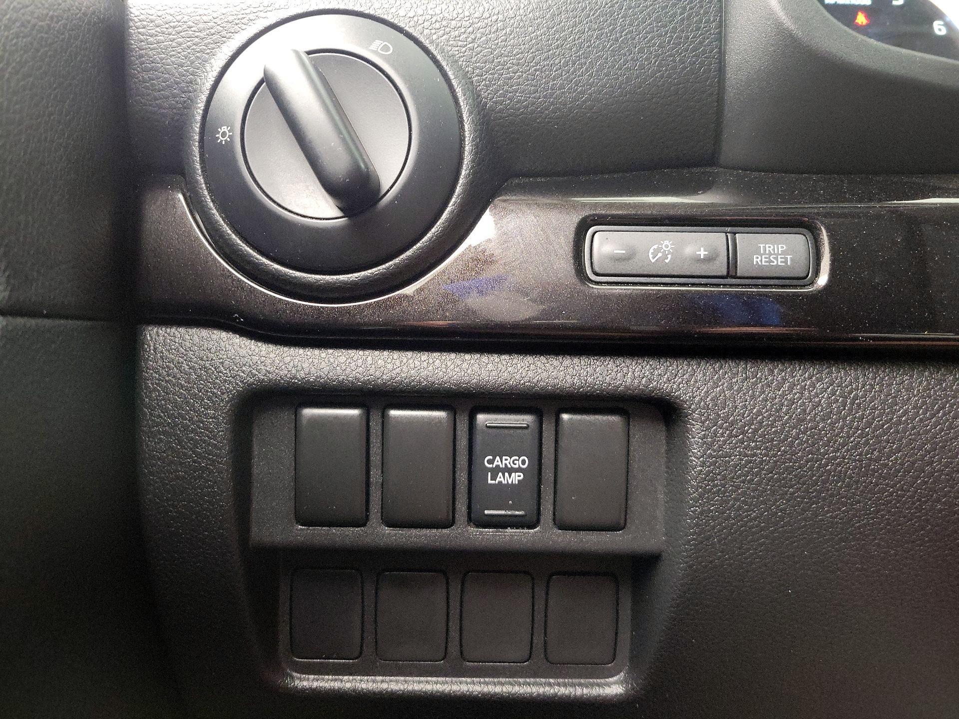 Thumbnail: 2019 Nissan Titan - 13