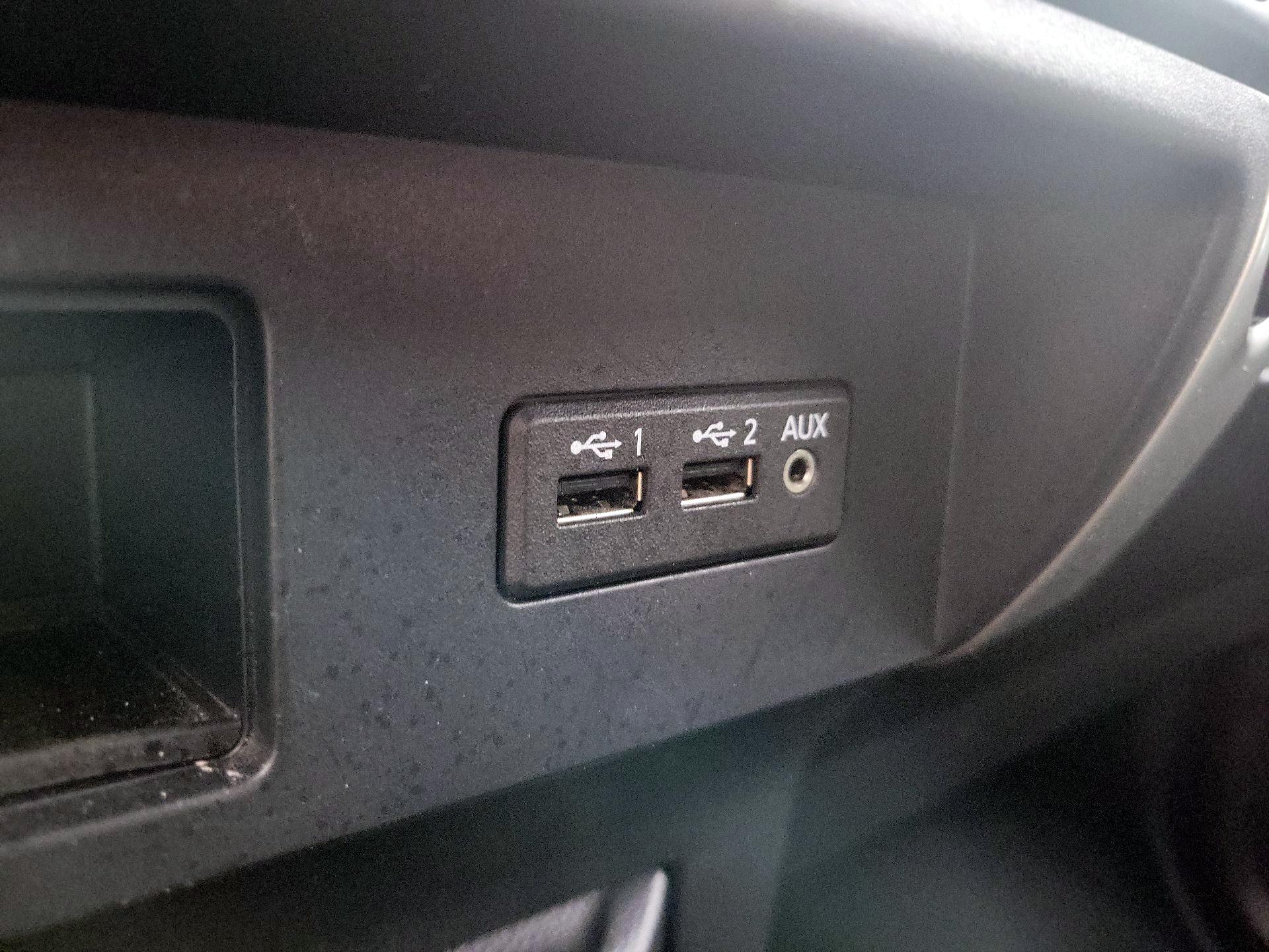 Thumbnail: 2019 Nissan Titan - 18