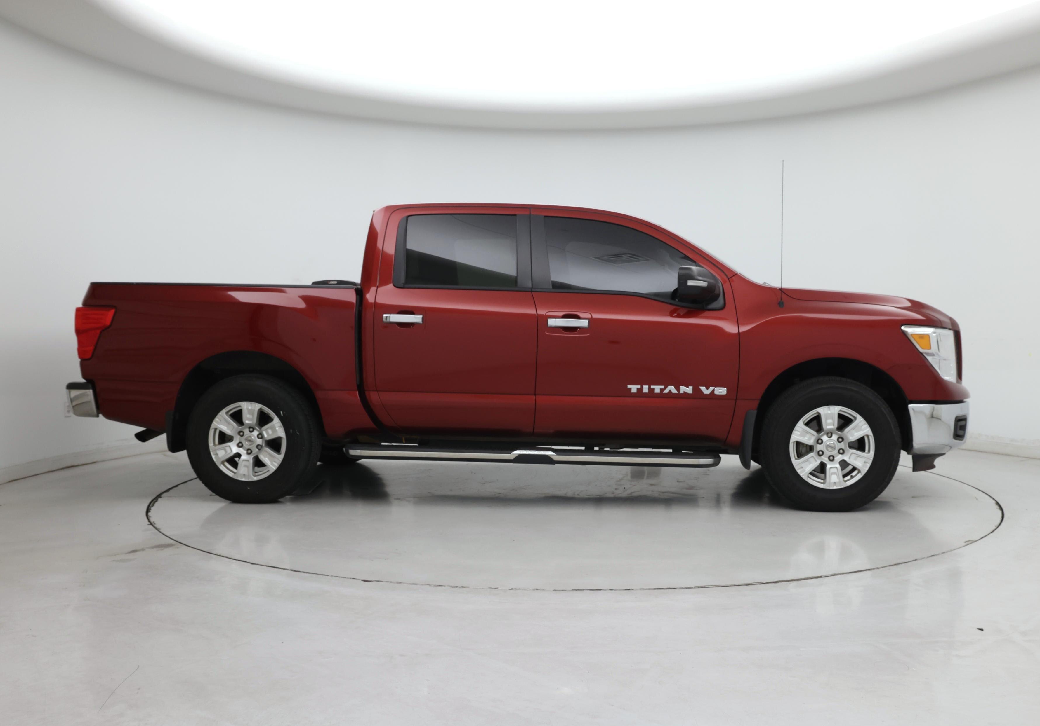Thumbnail: 2019 Nissan Titan - 7
