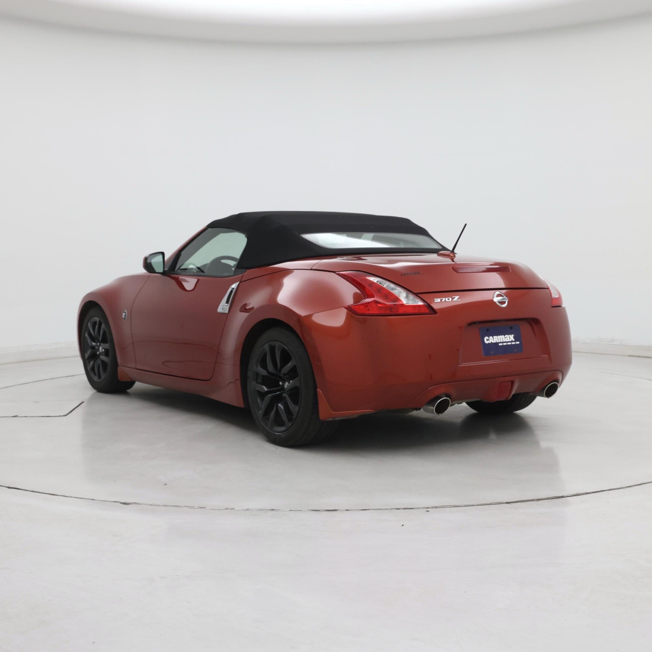 Thumbnail: 2016 Nissan Z - 2