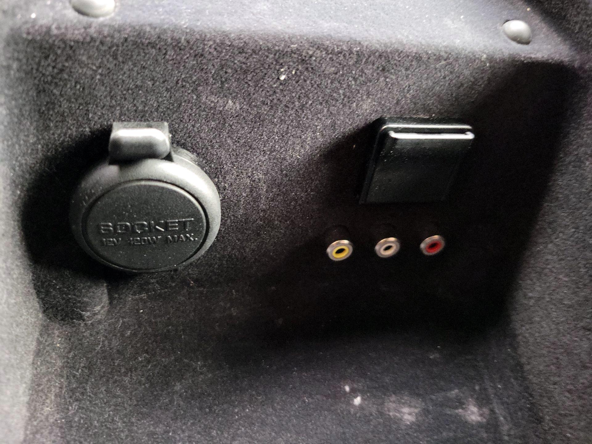 Thumbnail: 2016 Nissan Z - 19