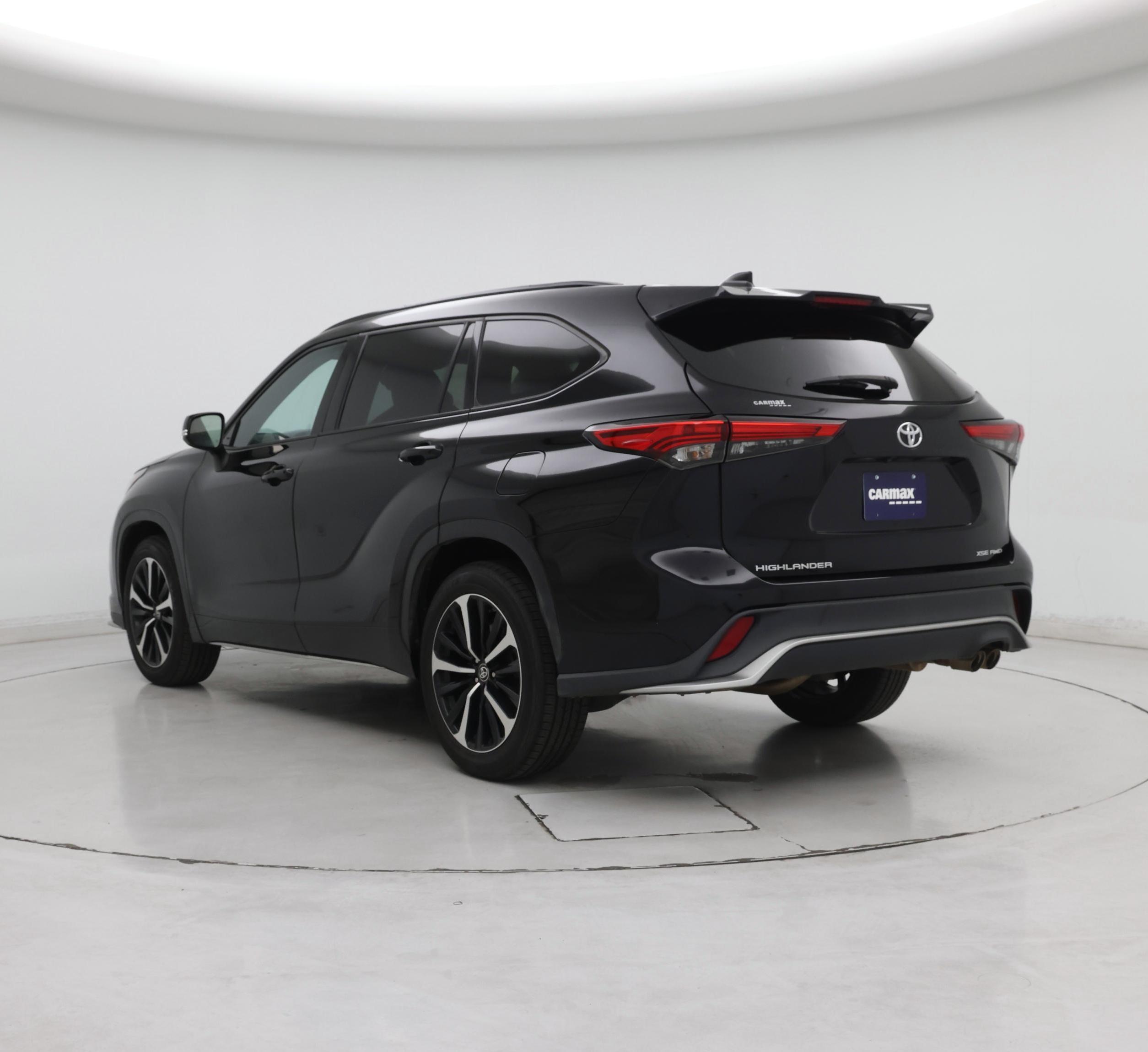 Thumbnail: 2021 Toyota Highlander - 2