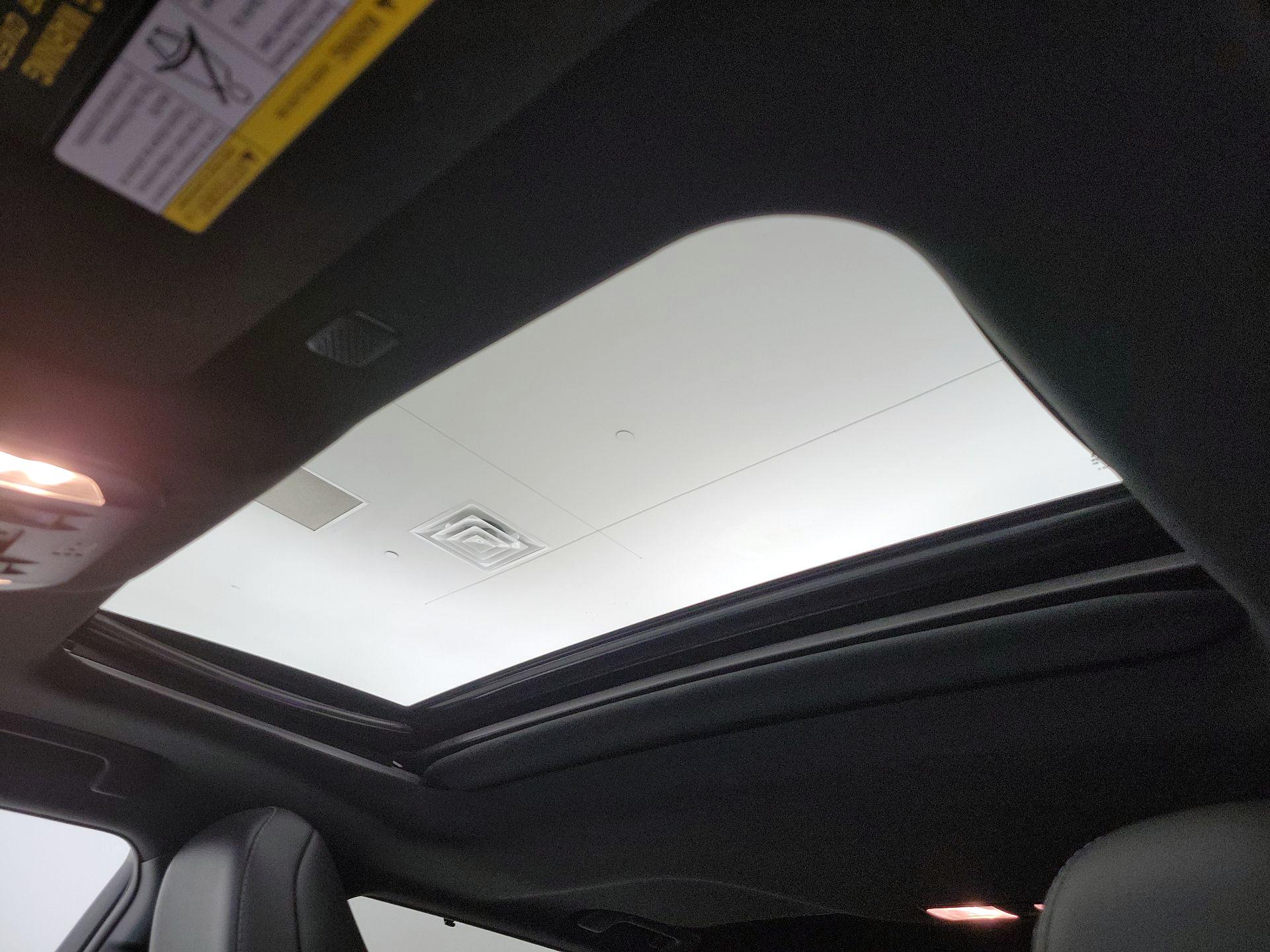 Thumbnail: 2021 Toyota Highlander - 20