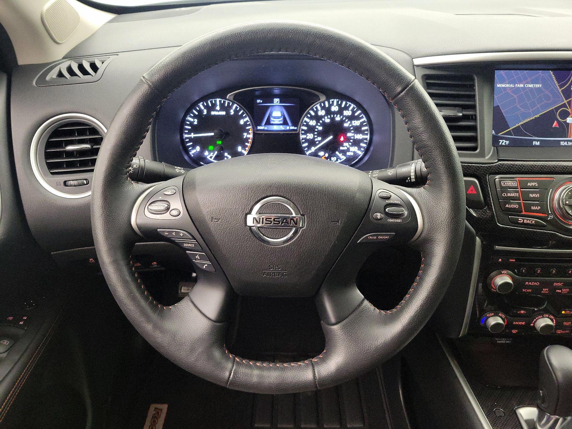 Thumbnail: 2020 Nissan Pathfinder - 10