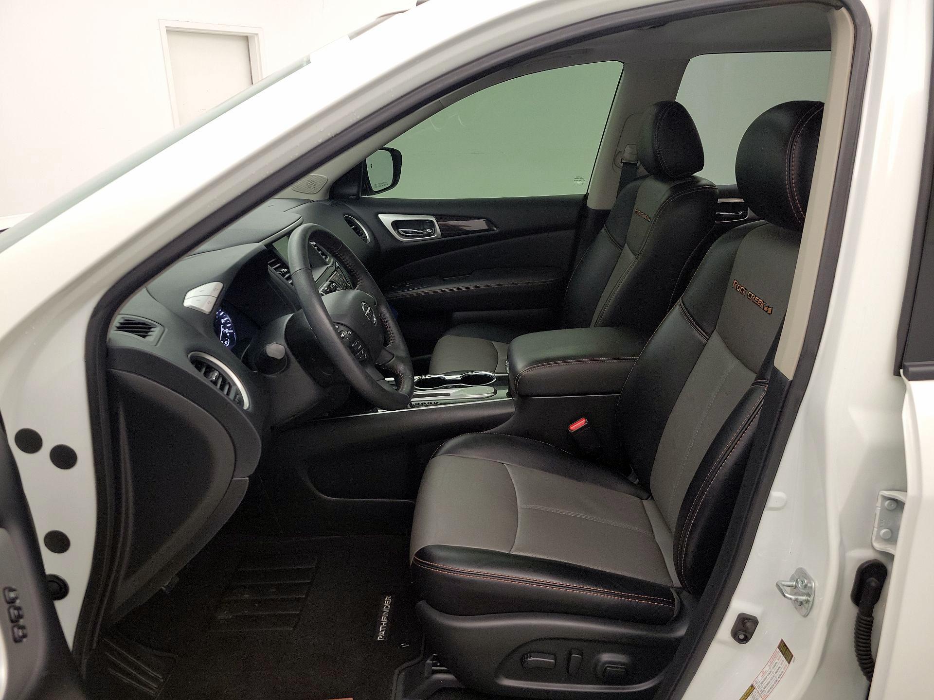 Thumbnail: 2020 Nissan Pathfinder - 11