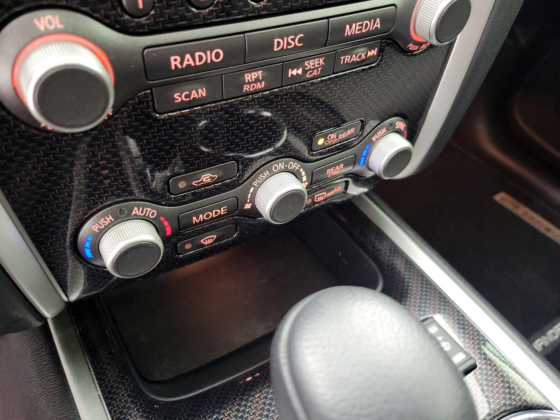 Thumbnail: 2020 Nissan Pathfinder - 17