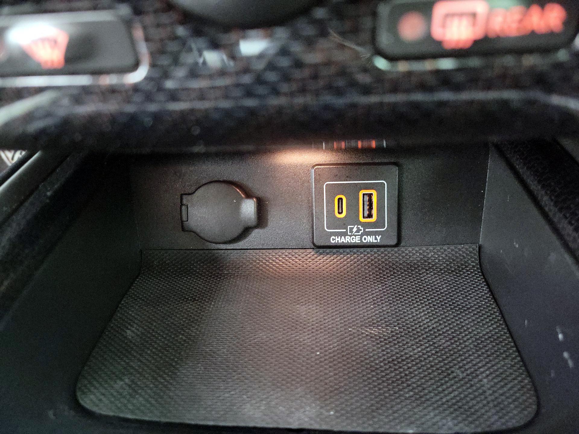 Thumbnail: 2020 Nissan Pathfinder - 19