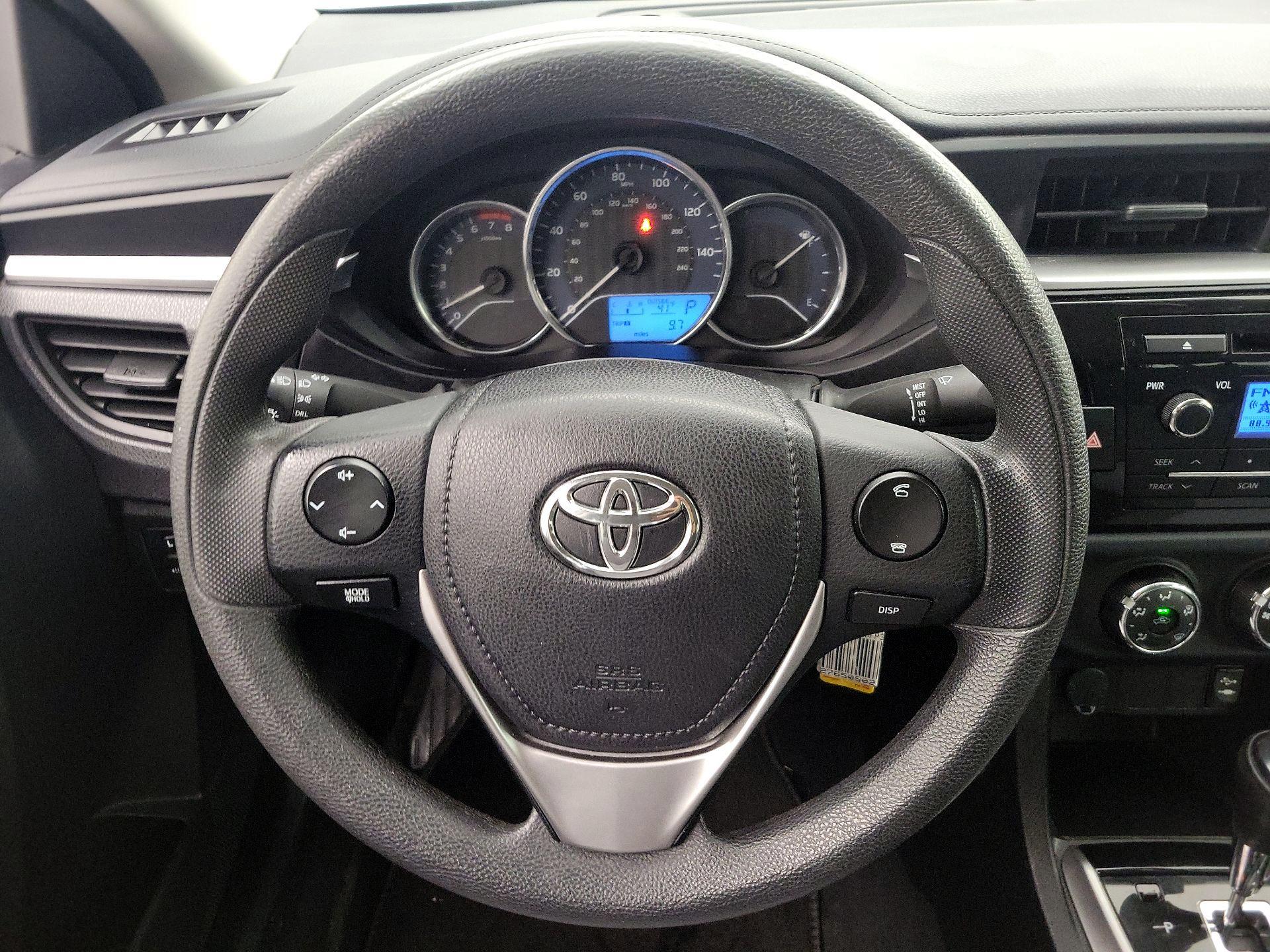 Thumbnail: 2015 Toyota Corolla - 10