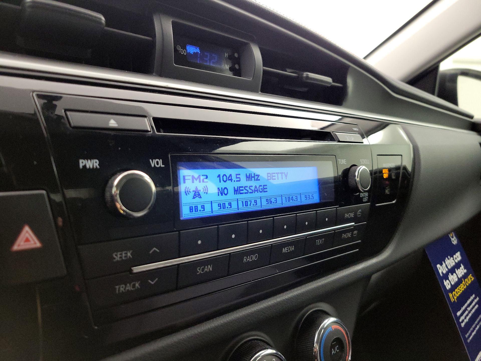 Thumbnail: 2015 Toyota Corolla - 14