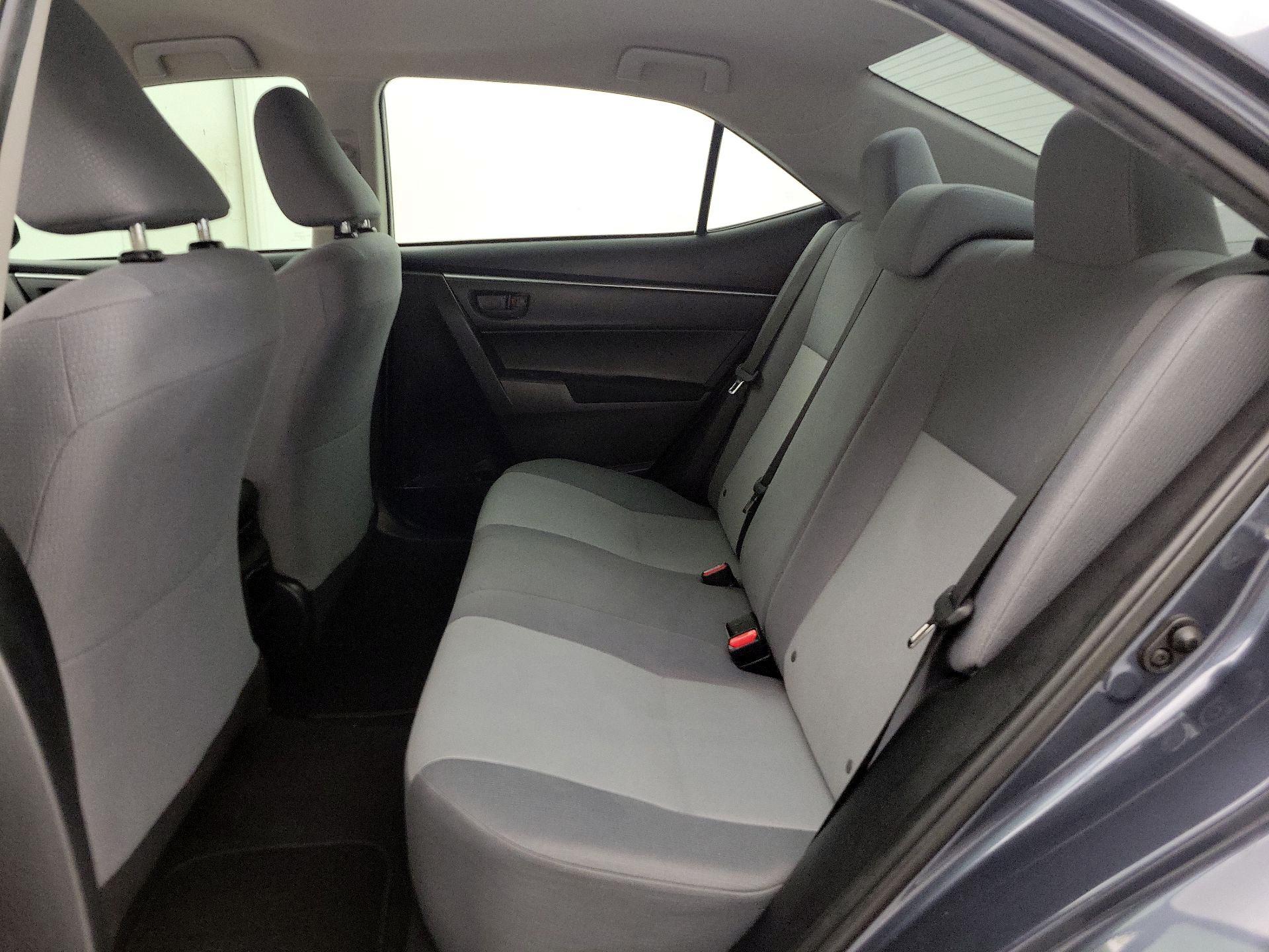 Thumbnail: 2015 Toyota Corolla - 18