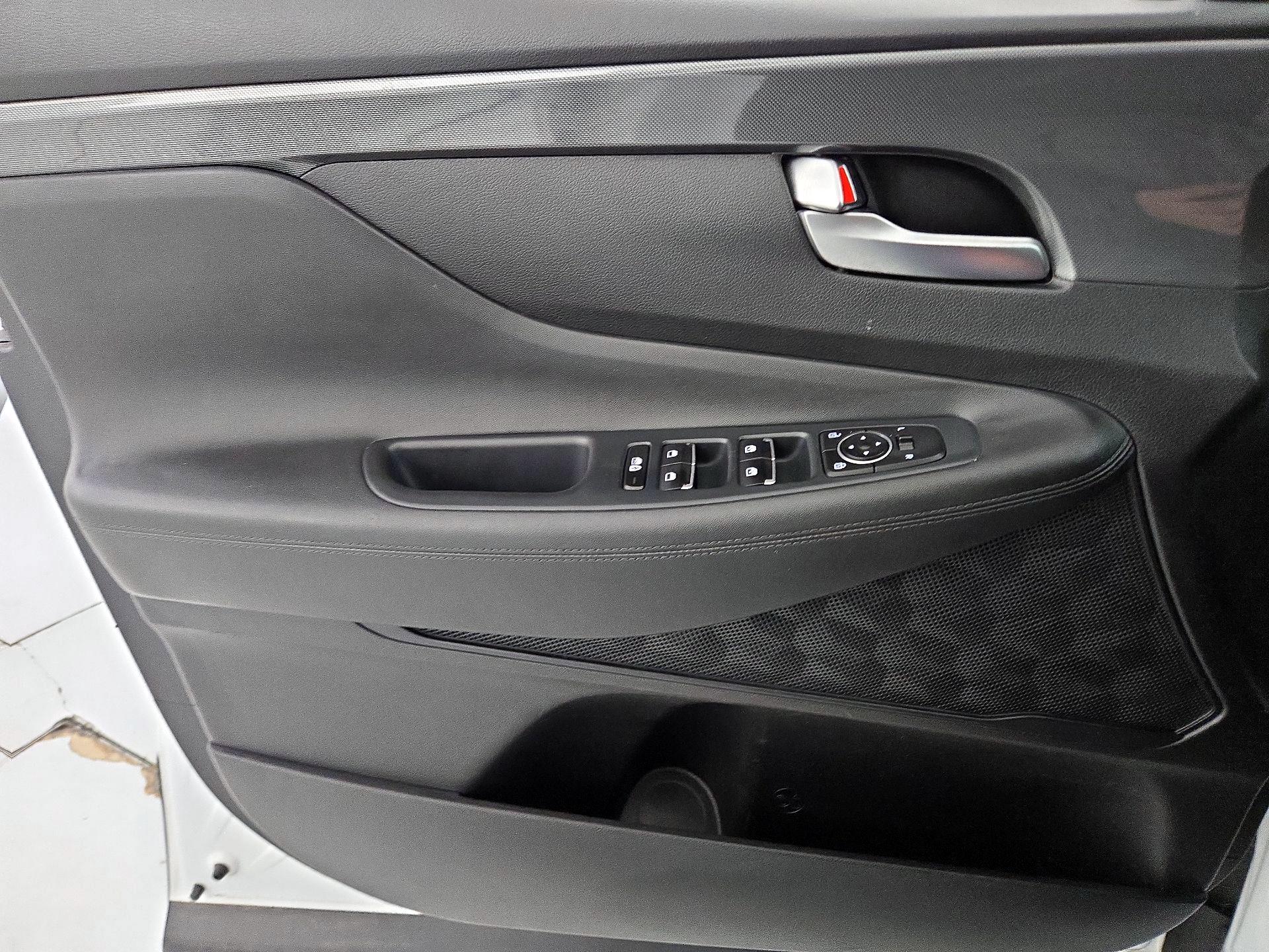 Thumbnail: 2022 Hyundai Santa Fe - 12