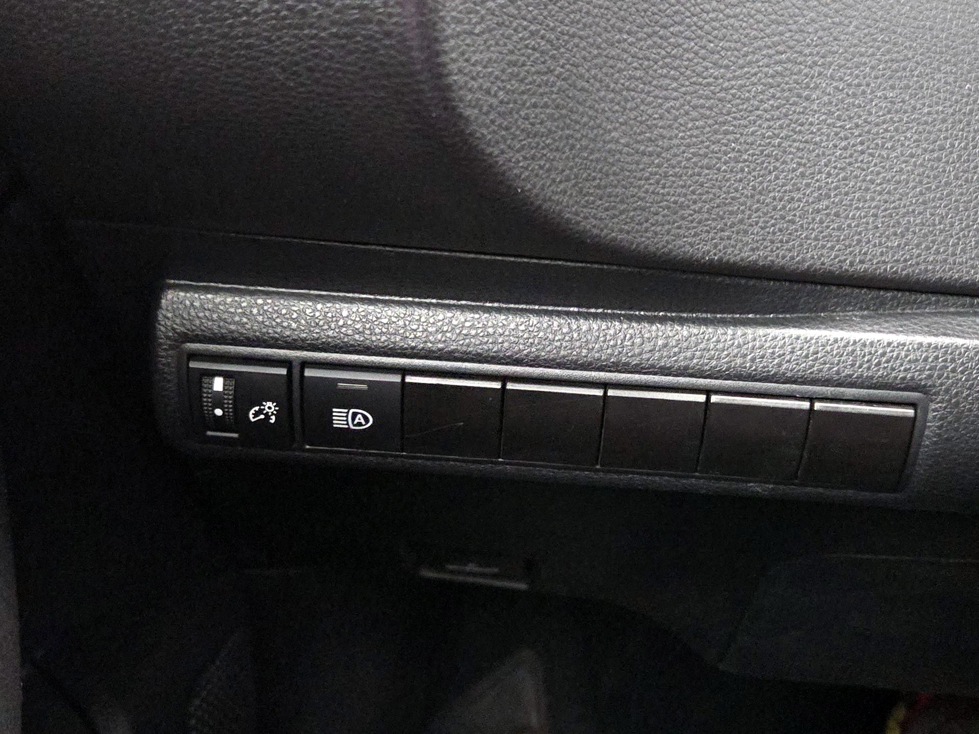 Thumbnail: 2024 Toyota Corolla - 13