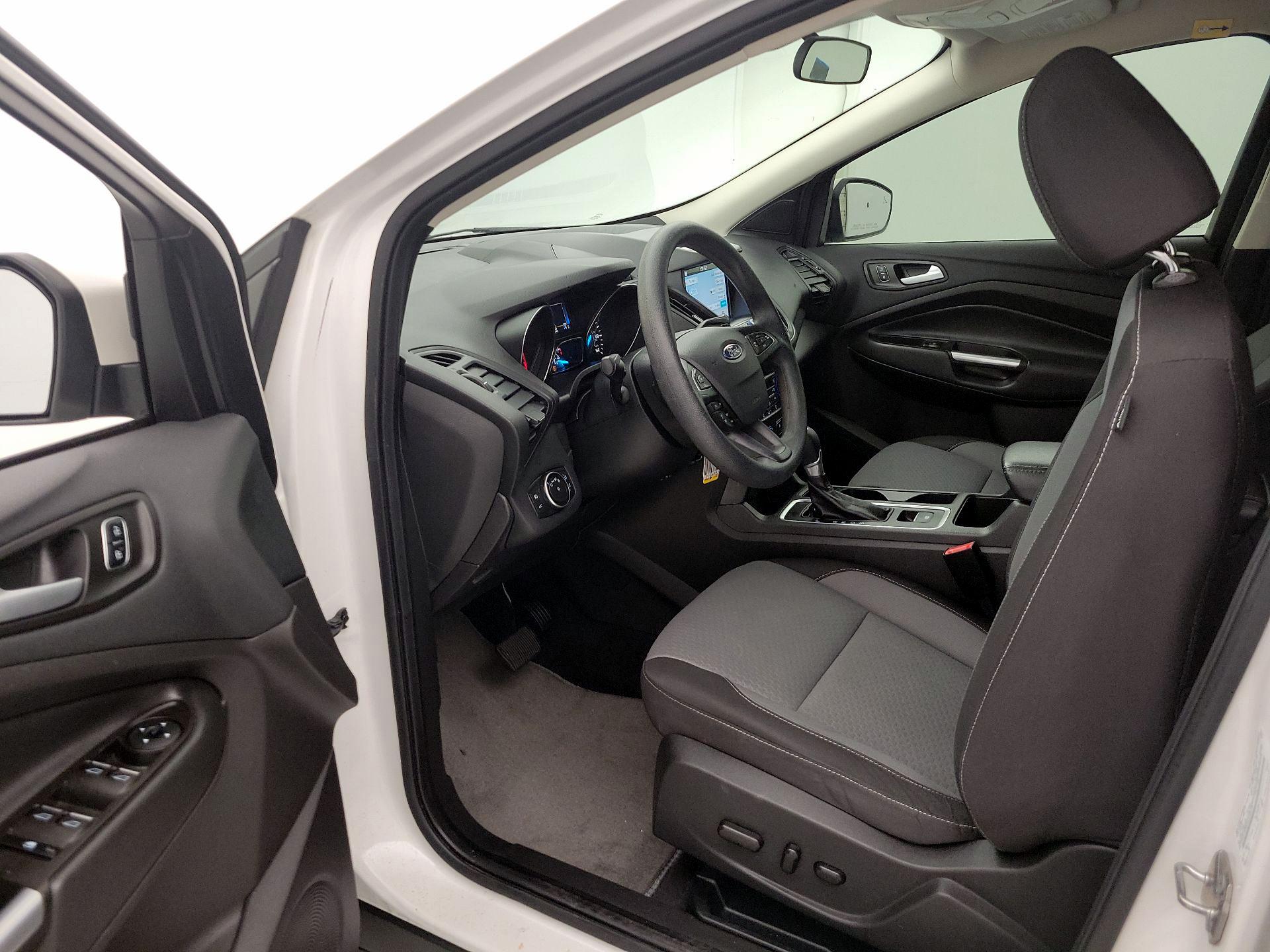 Thumbnail: 2017 Ford Escape - 11