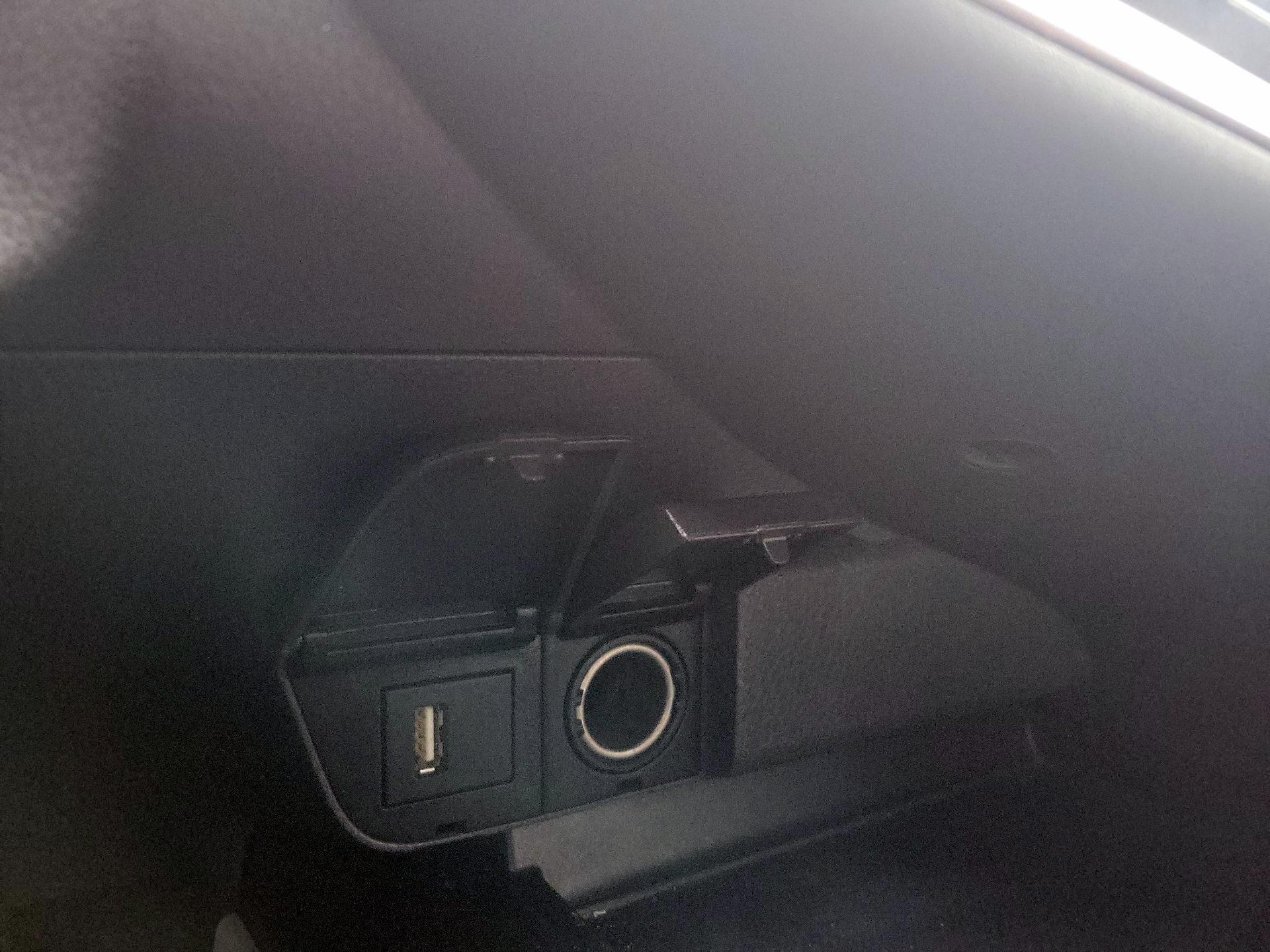 Thumbnail: 2021 Toyota Camry - 18