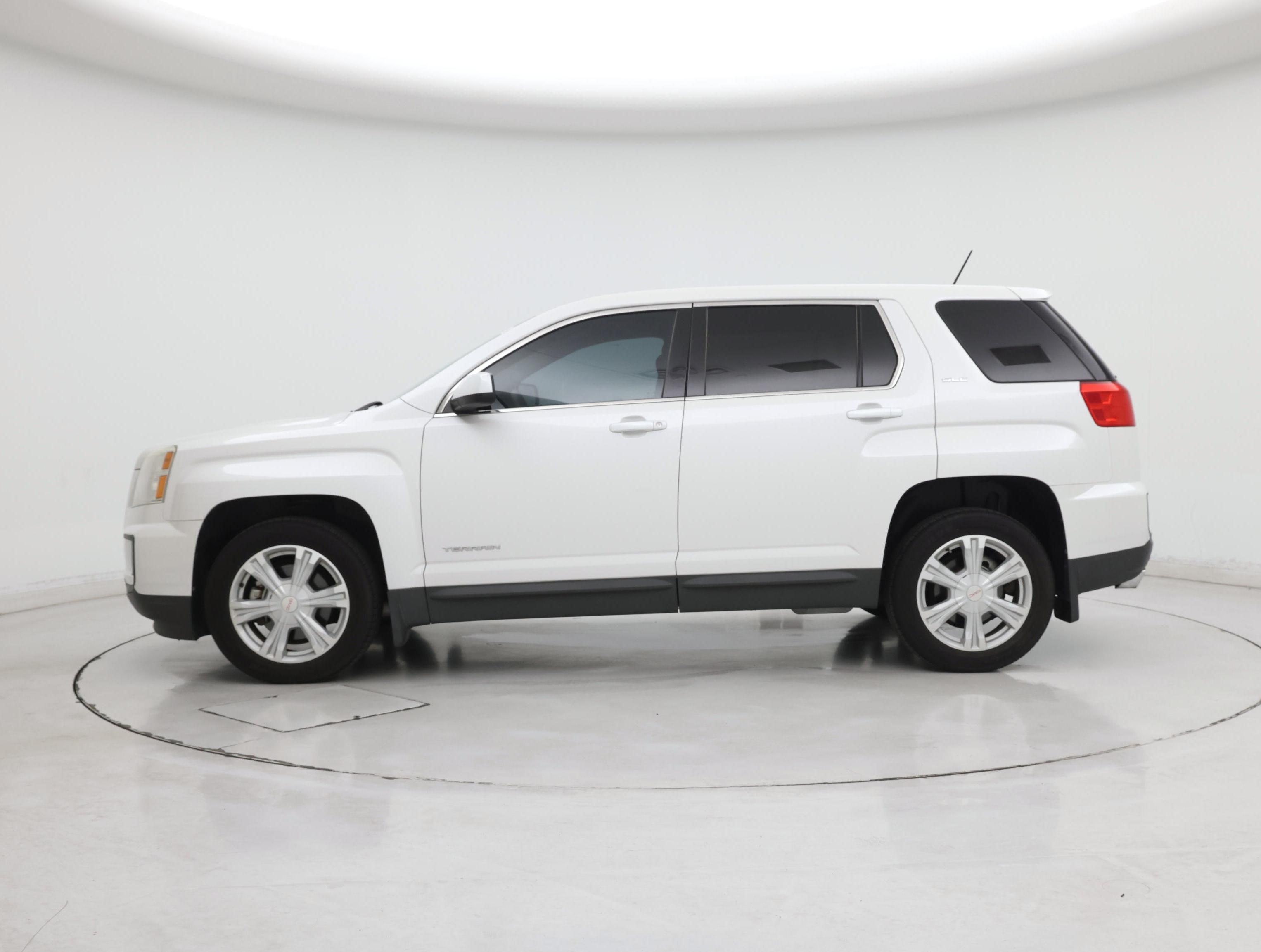 Thumbnail: 2017 GMC Terrain - 3