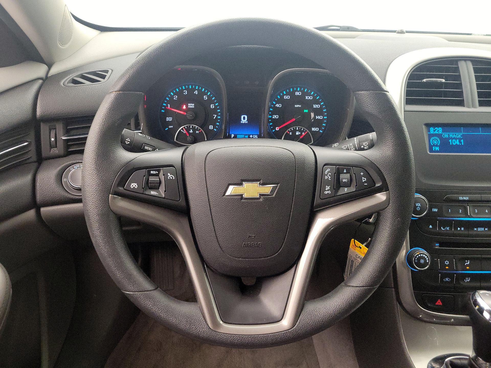 Thumbnail: 2015 Chevrolet Malibu - 10