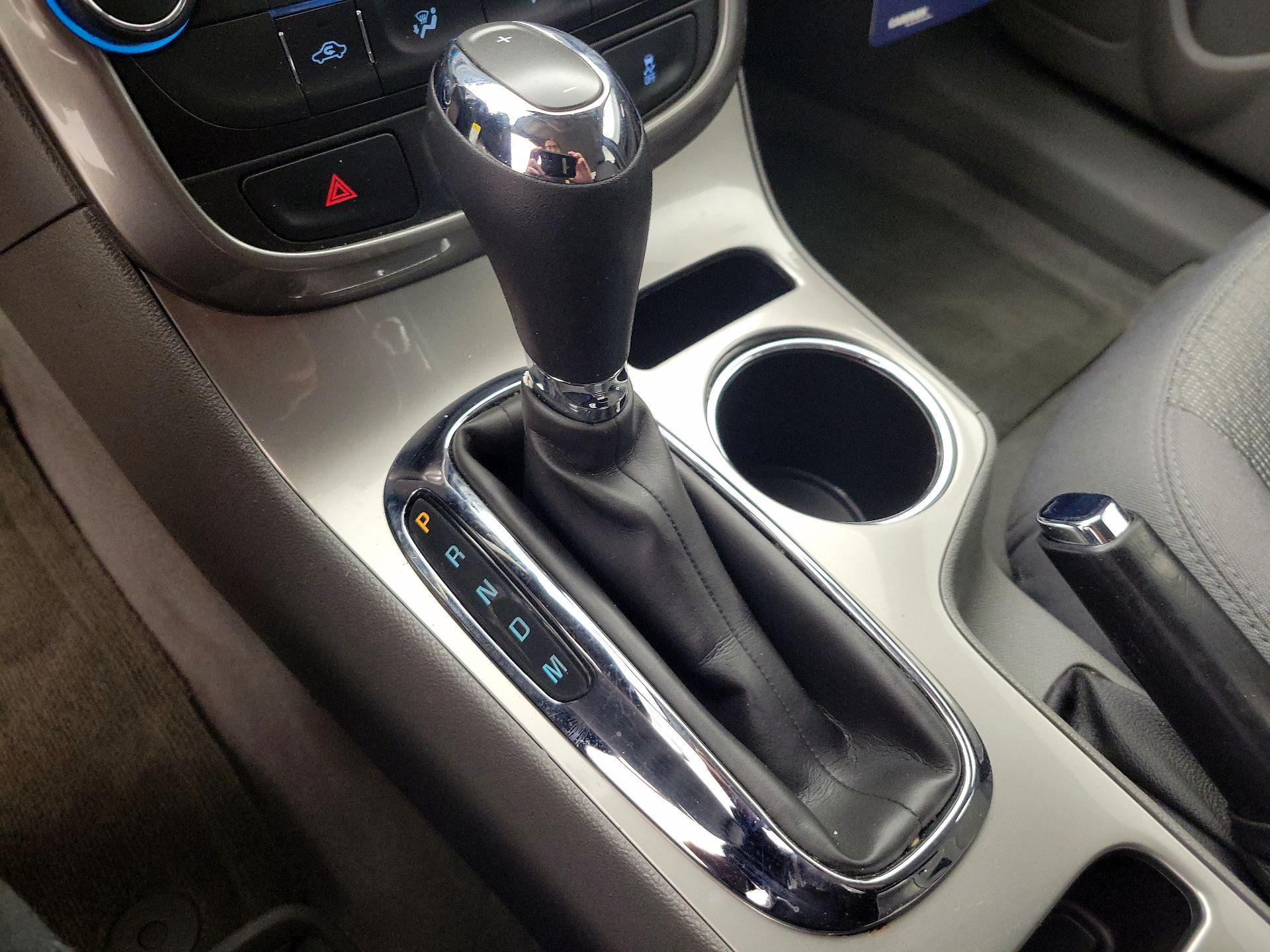 Thumbnail: 2015 Chevrolet Malibu - 16