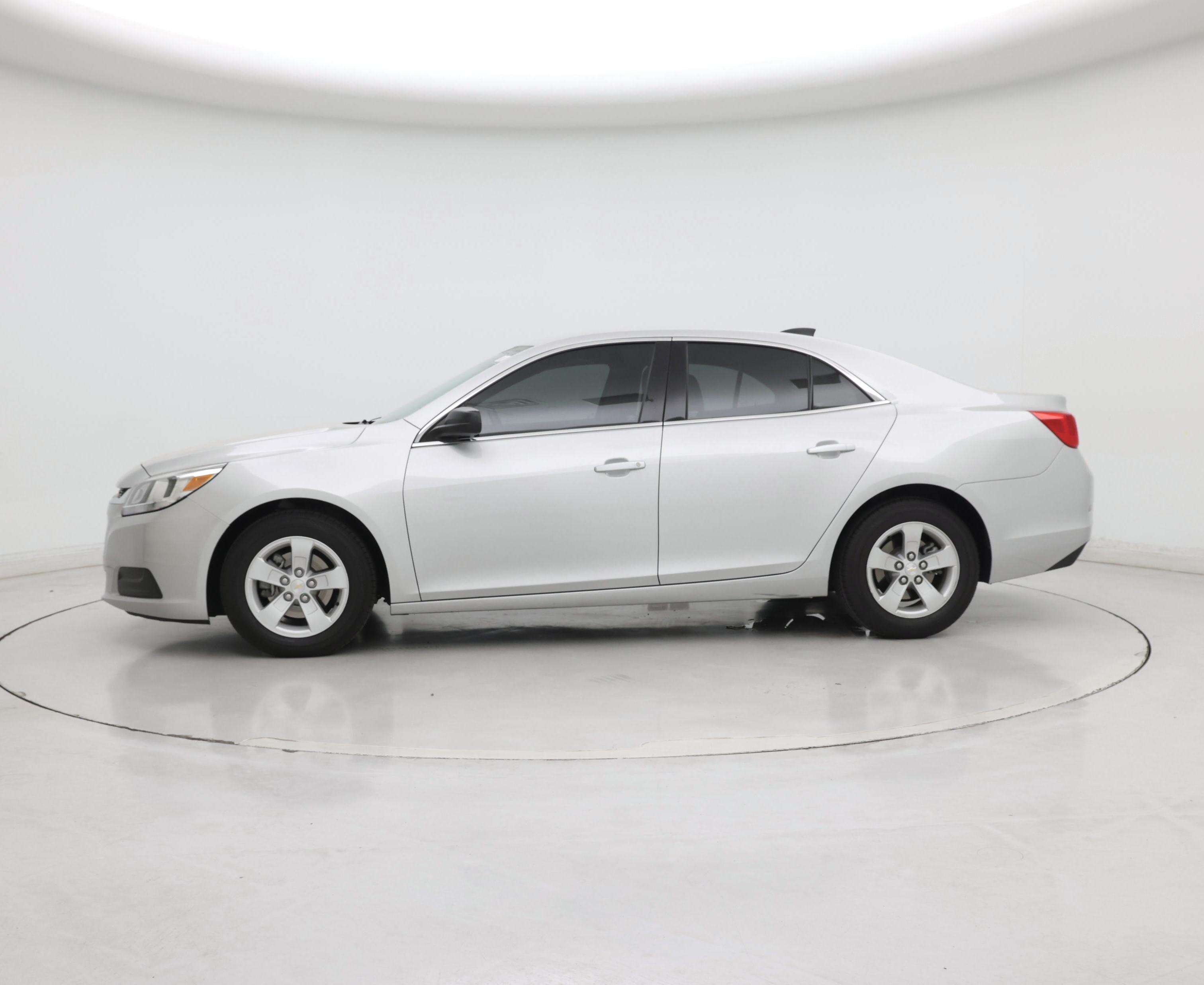 Thumbnail: 2015 Chevrolet Malibu - 3