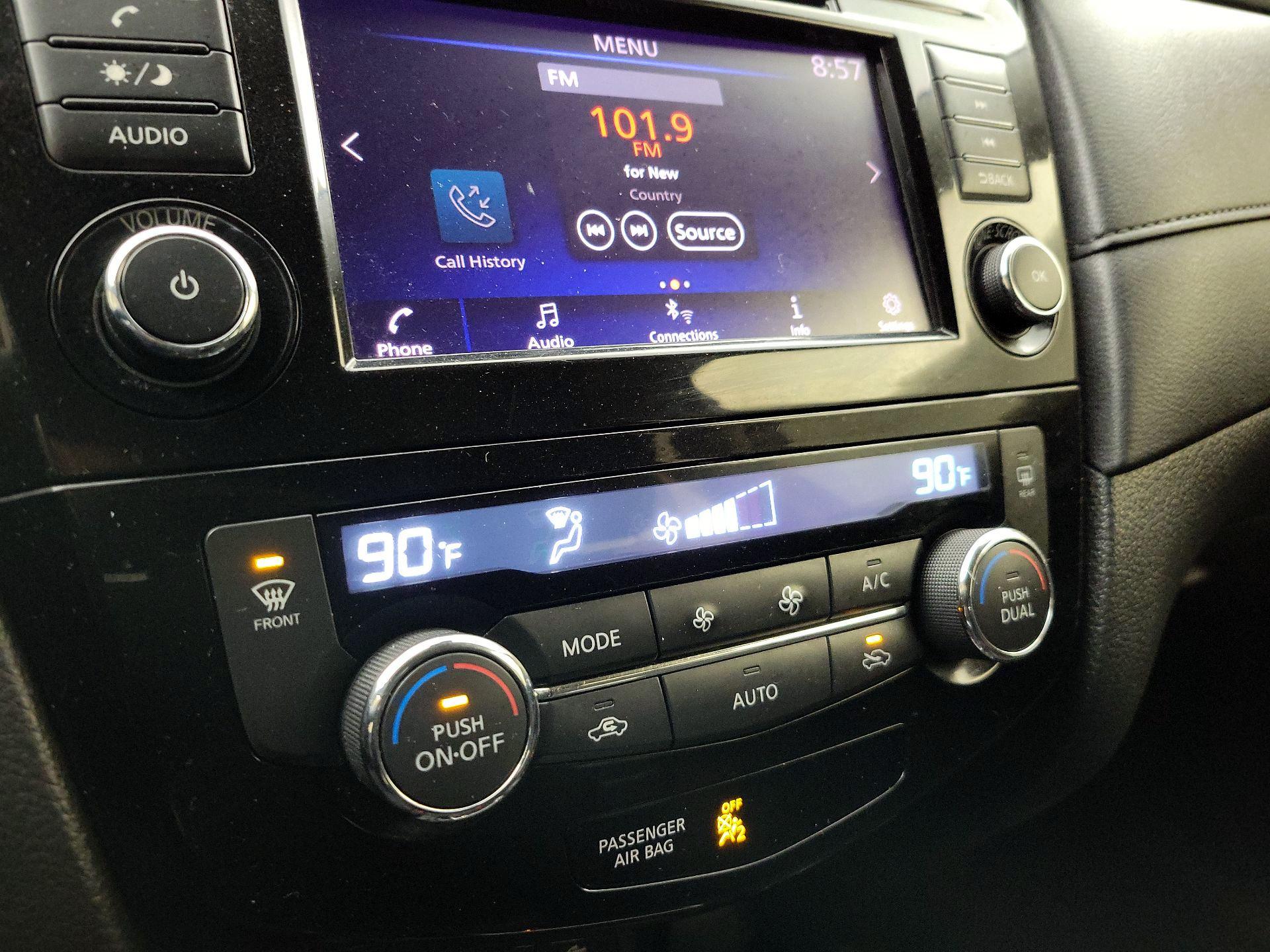 Thumbnail: 2020 Nissan Rogue - 16