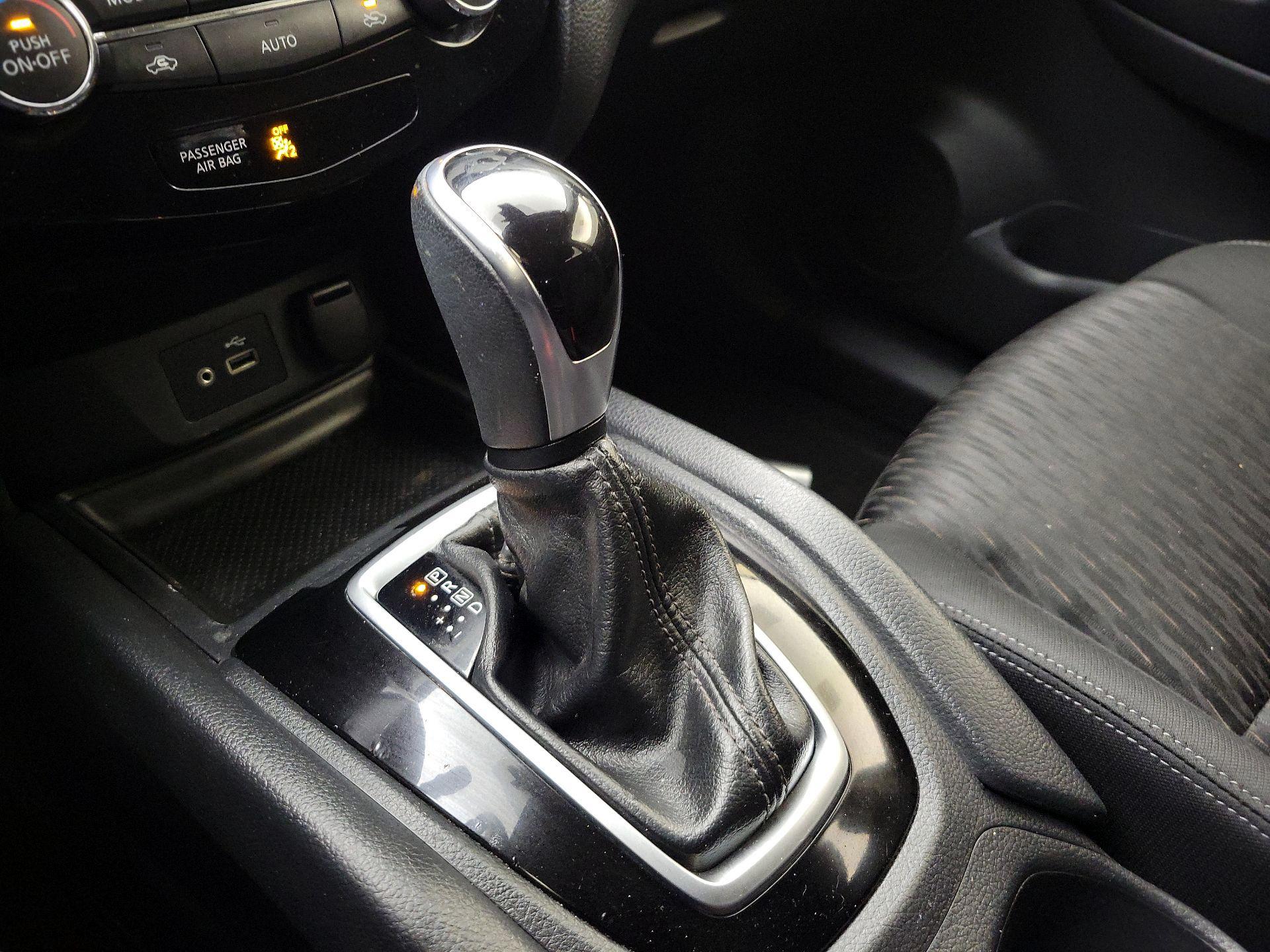 Thumbnail: 2020 Nissan Rogue - 17