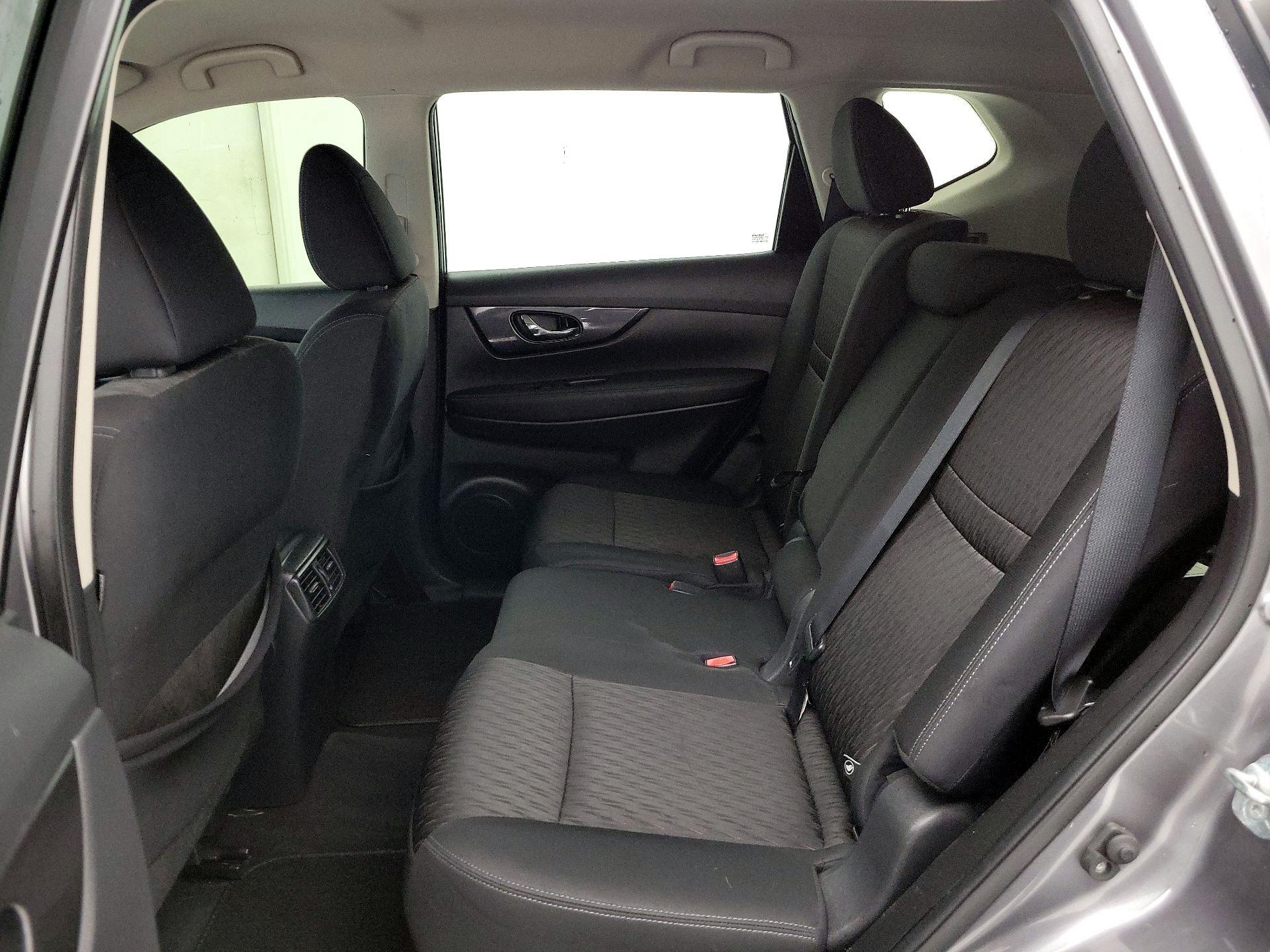 Thumbnail: 2020 Nissan Rogue - 19