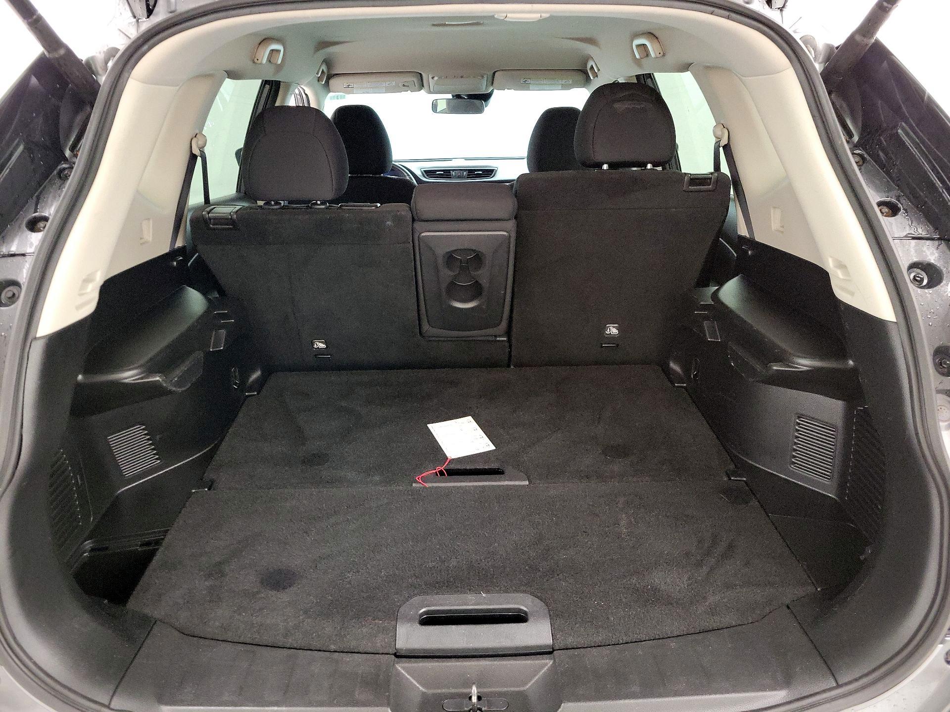 Thumbnail: 2020 Nissan Rogue - 20