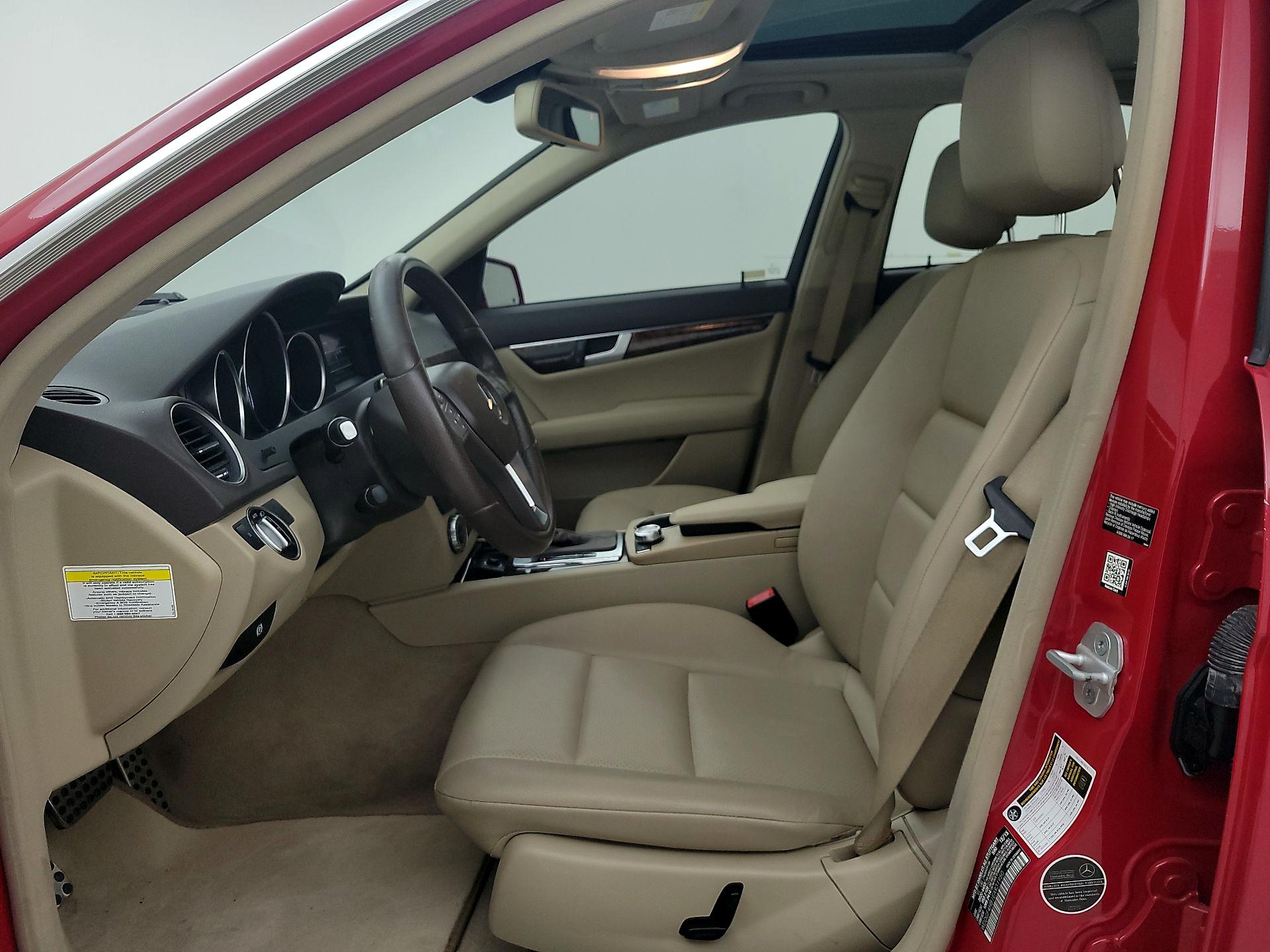 Thumbnail: 2014 Mercedes-Benz C-Class - 11