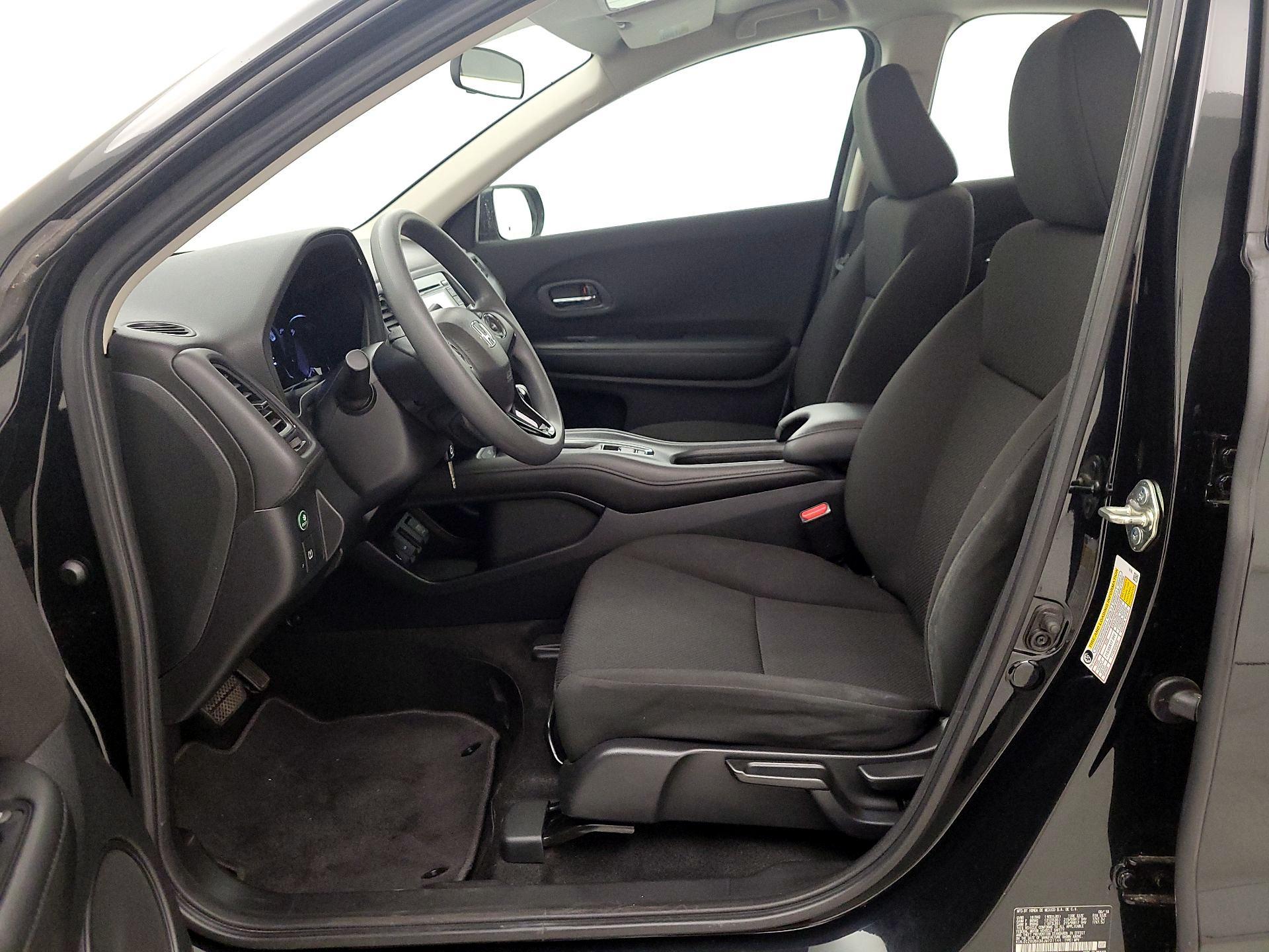 Thumbnail: 2018 Honda HR-V - 11