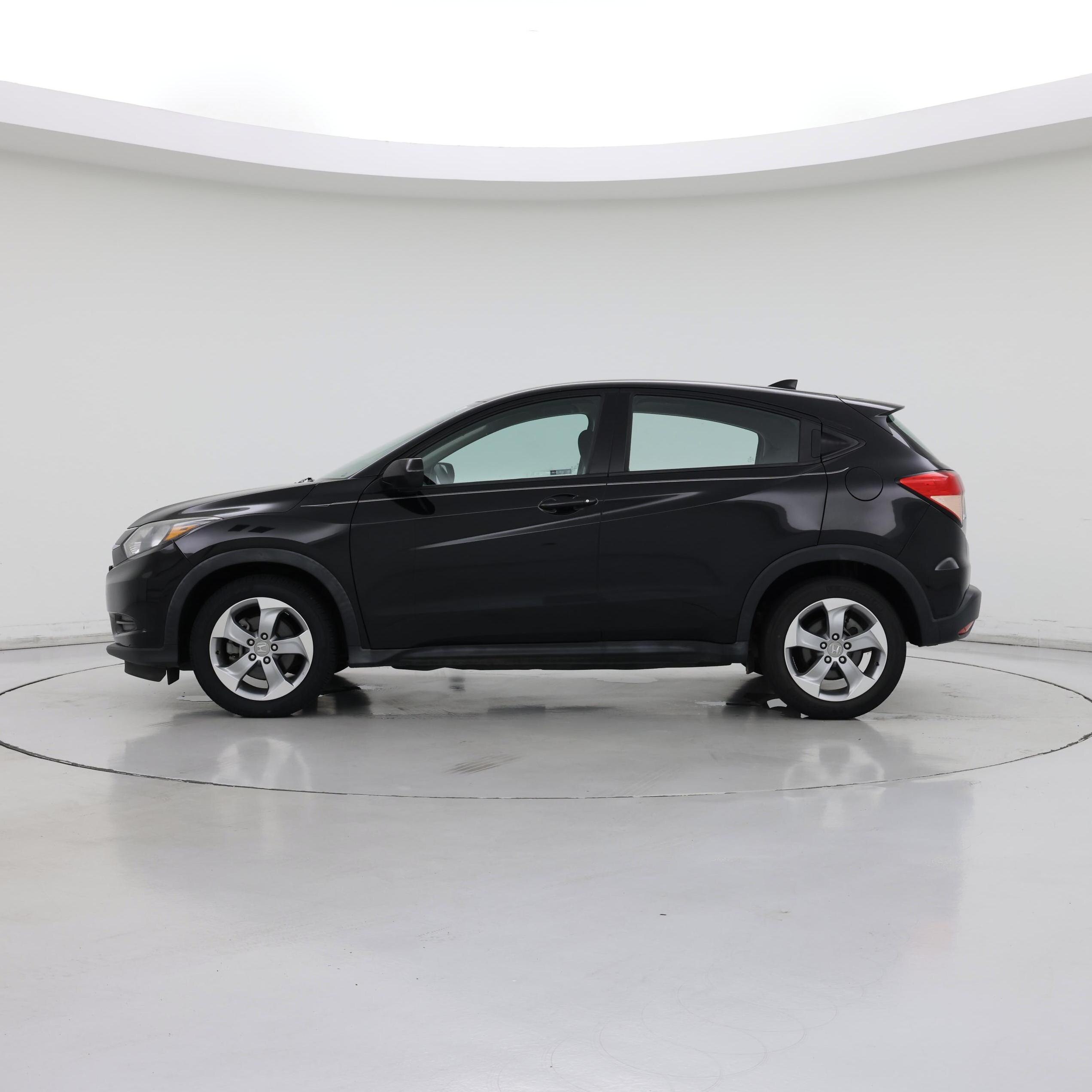 Thumbnail: 2018 Honda HR-V - 3