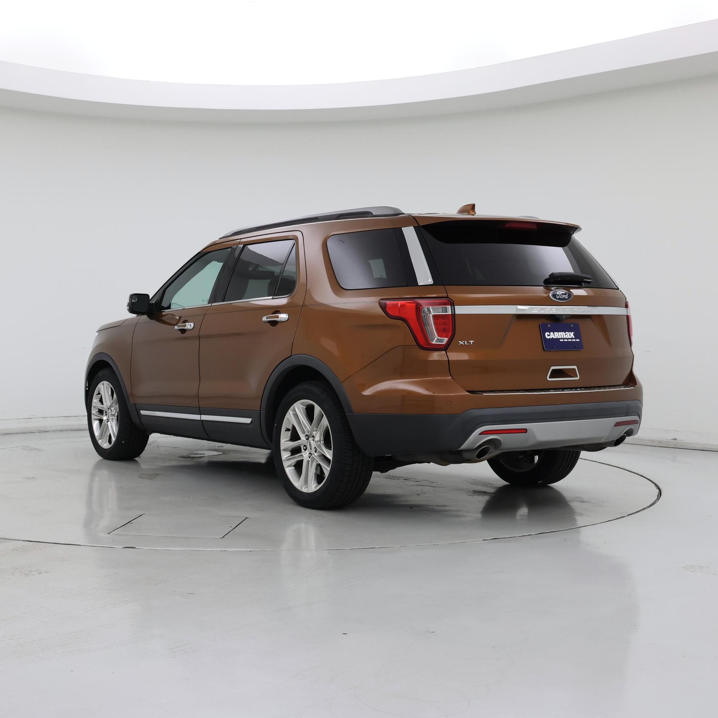Thumbnail: 2017 Ford Explorer - 2