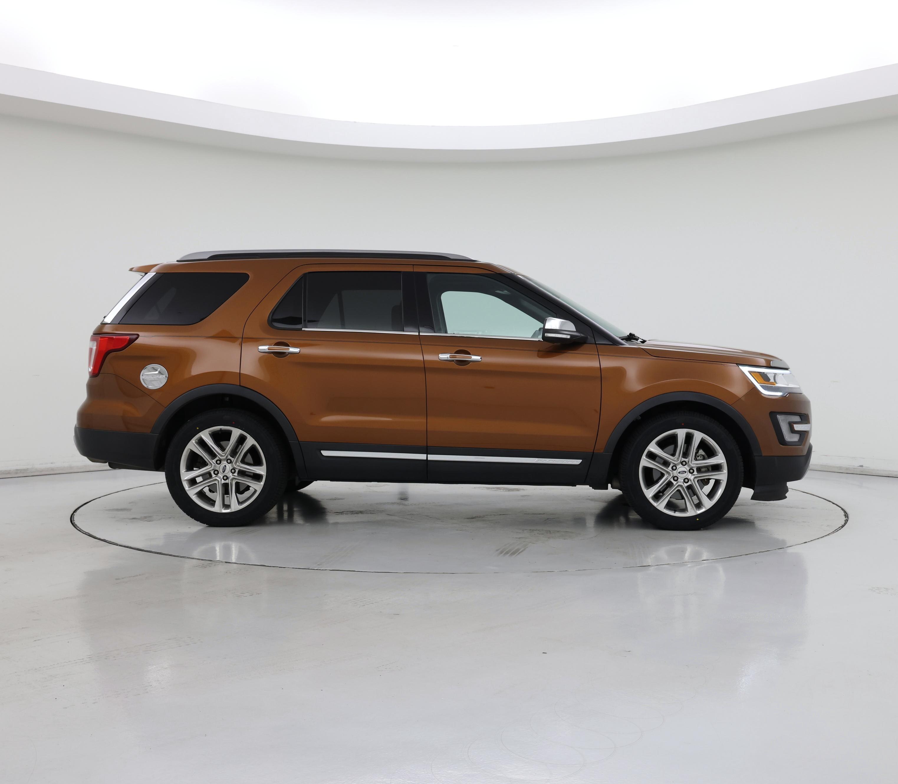 Thumbnail: 2017 Ford Explorer - 7