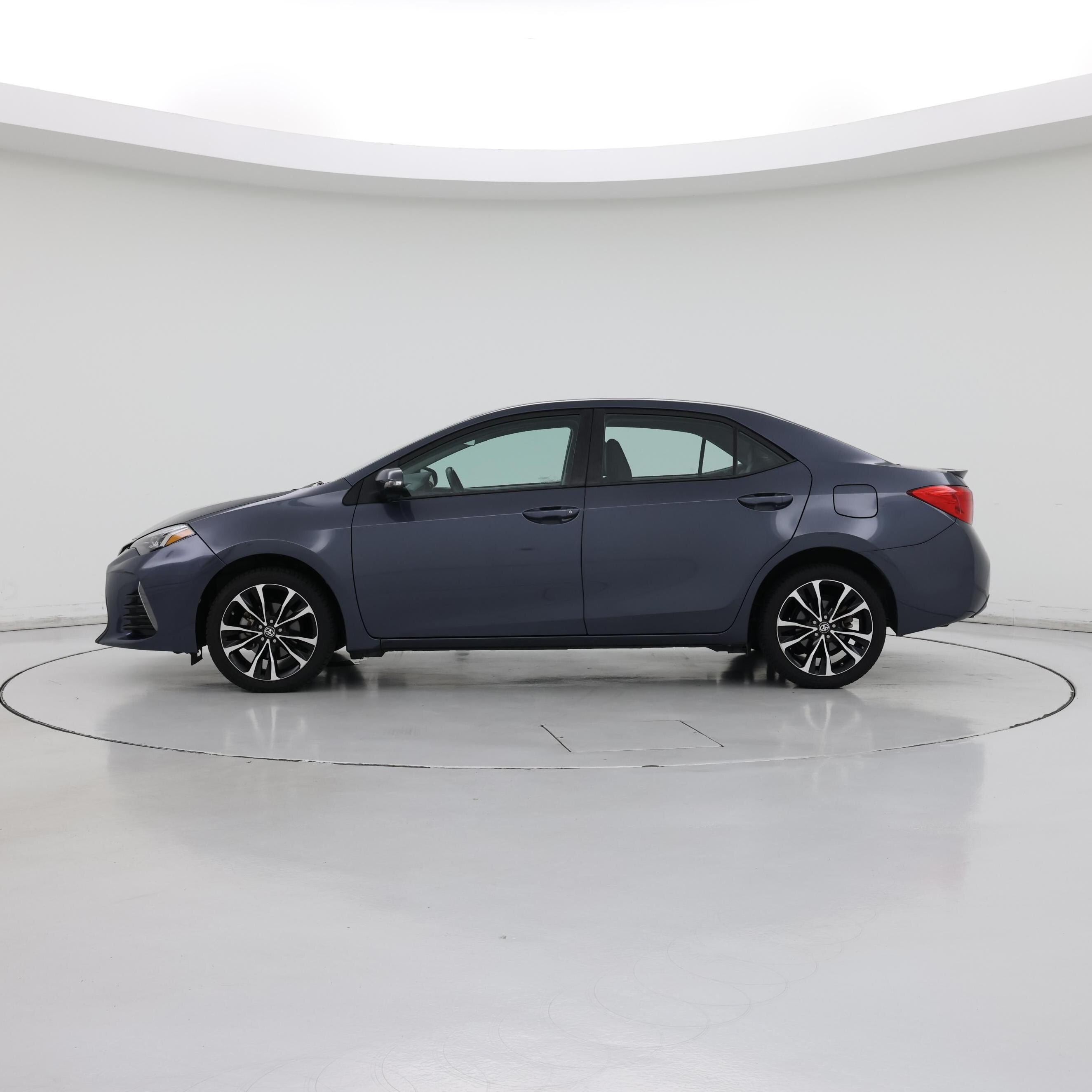 Thumbnail: 2019 Toyota Corolla - 3