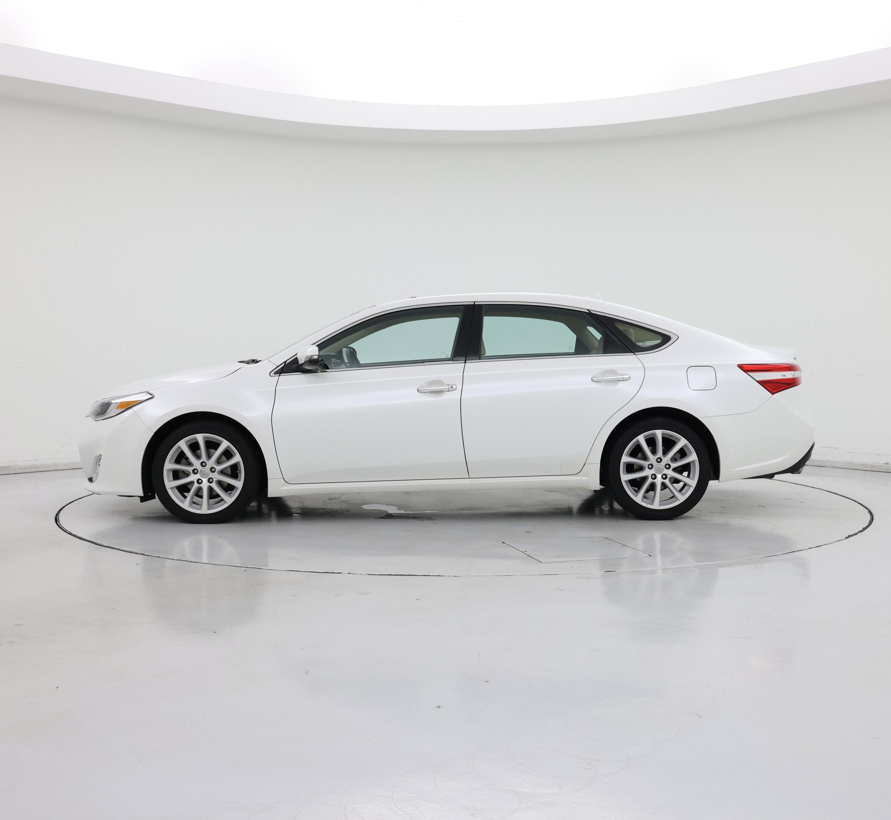Thumbnail: 2015 Toyota Avalon - 3