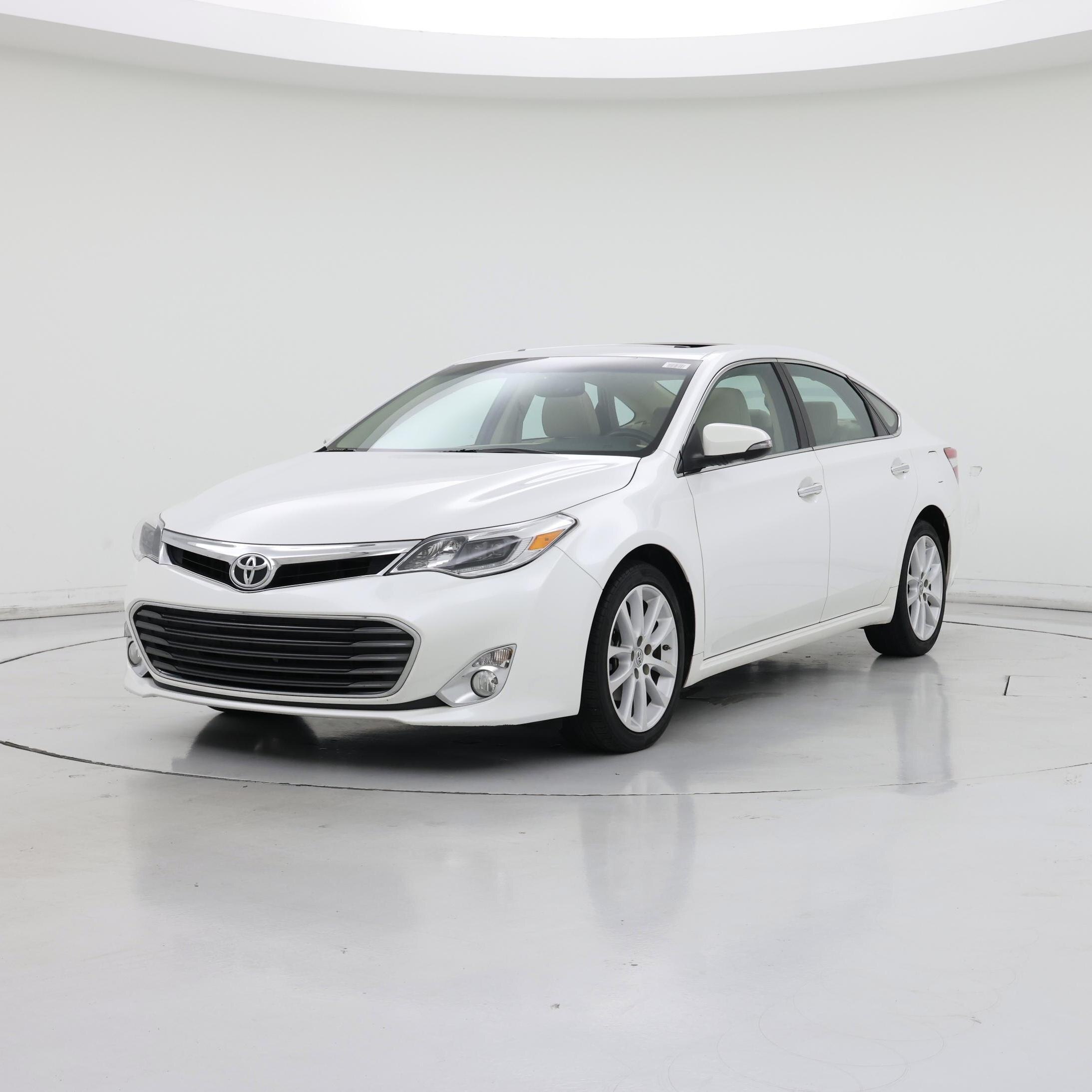 Thumbnail: 2015 Toyota Avalon - 4