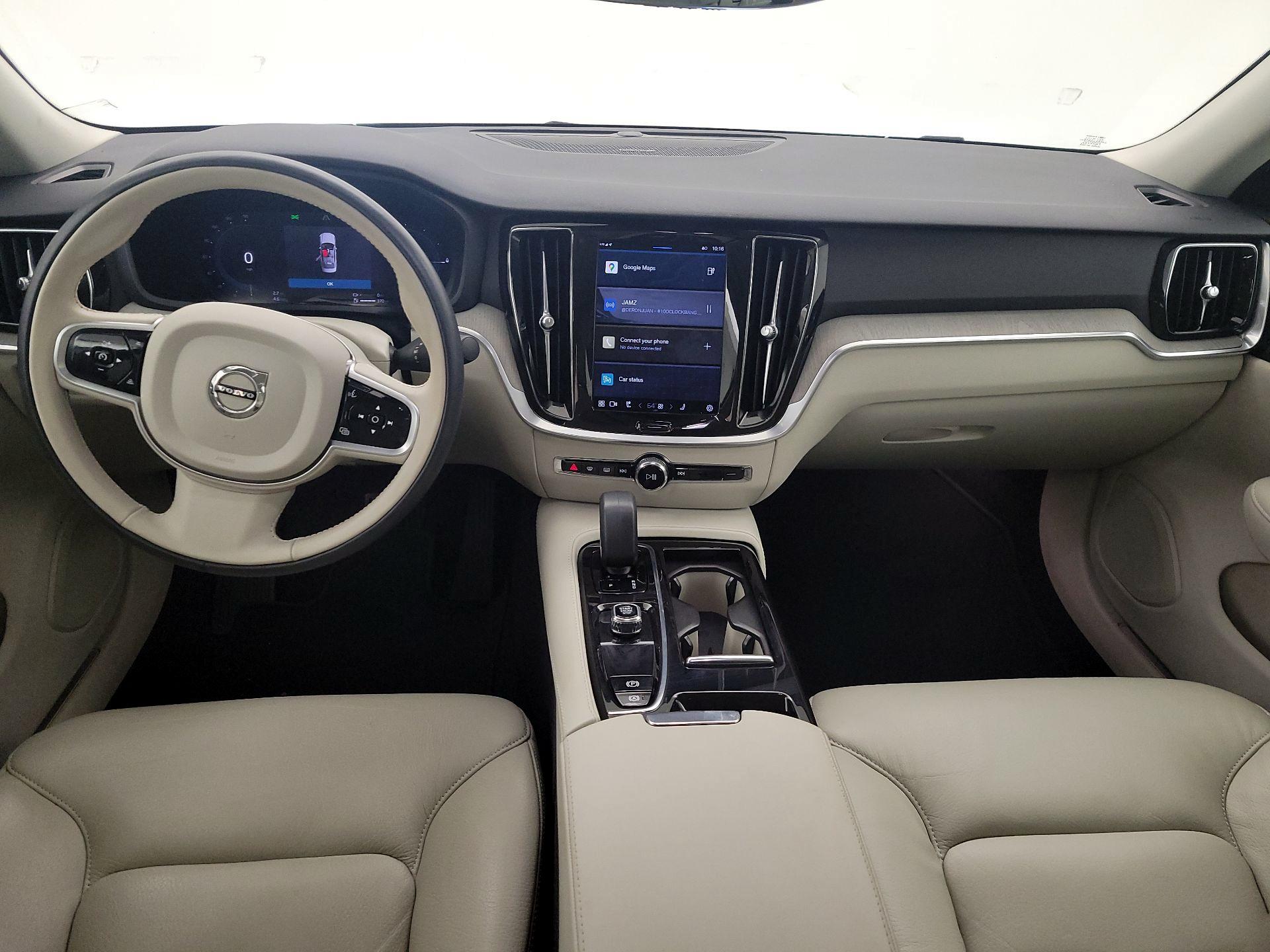 Thumbnail: 2023 Volvo S60 - 9