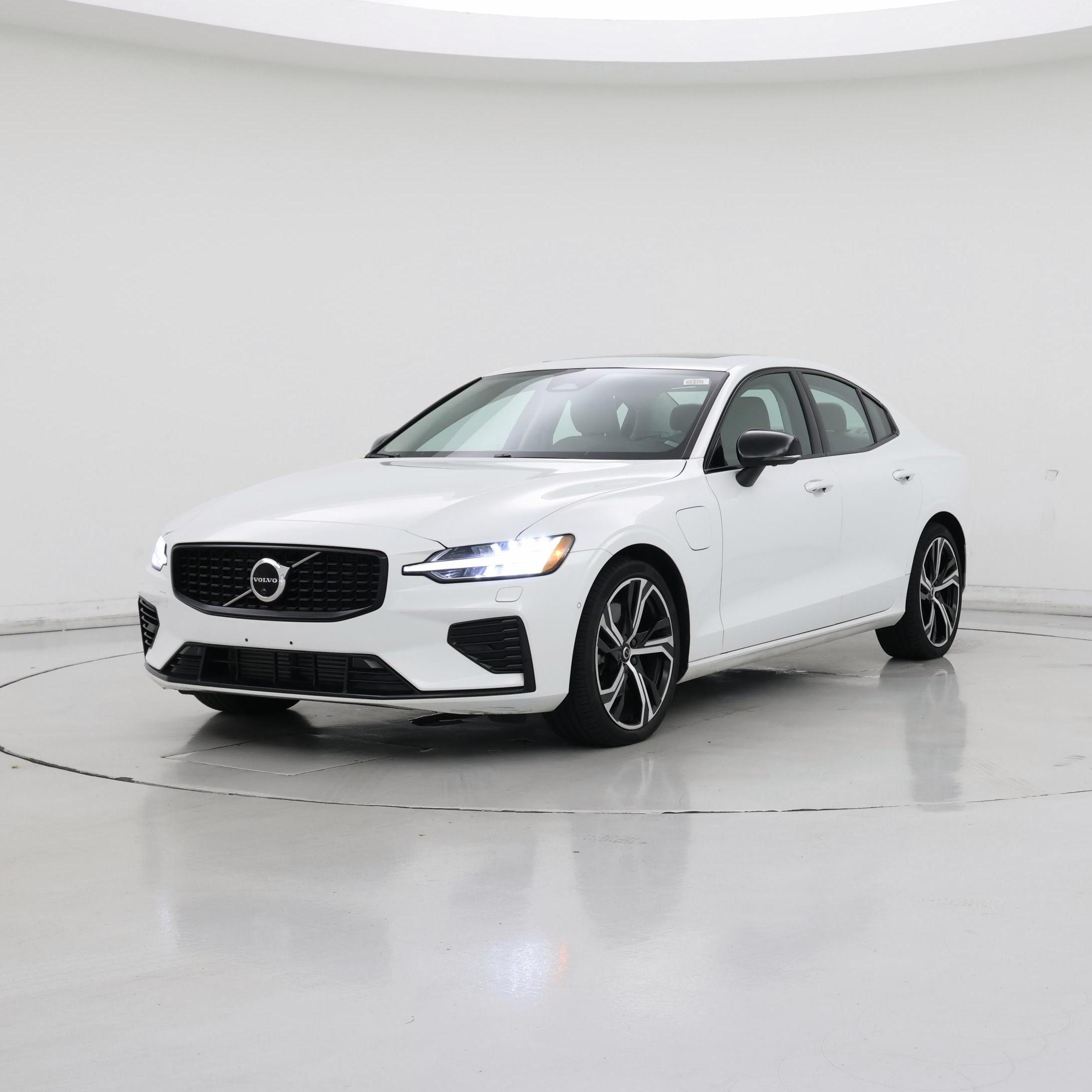 Thumbnail: 2023 Volvo S60 - 4