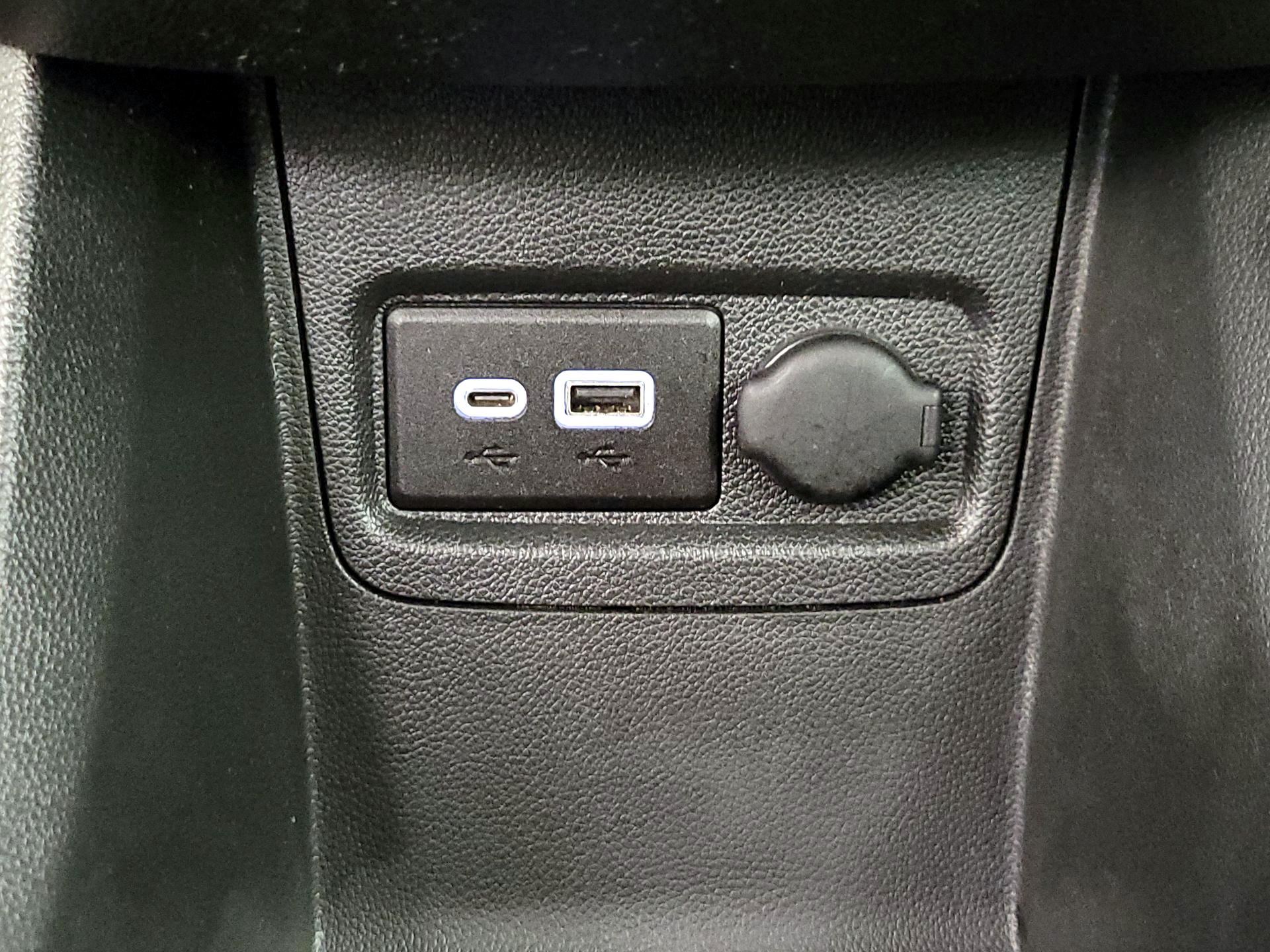 Thumbnail: 2021 Chevrolet Spark - 18