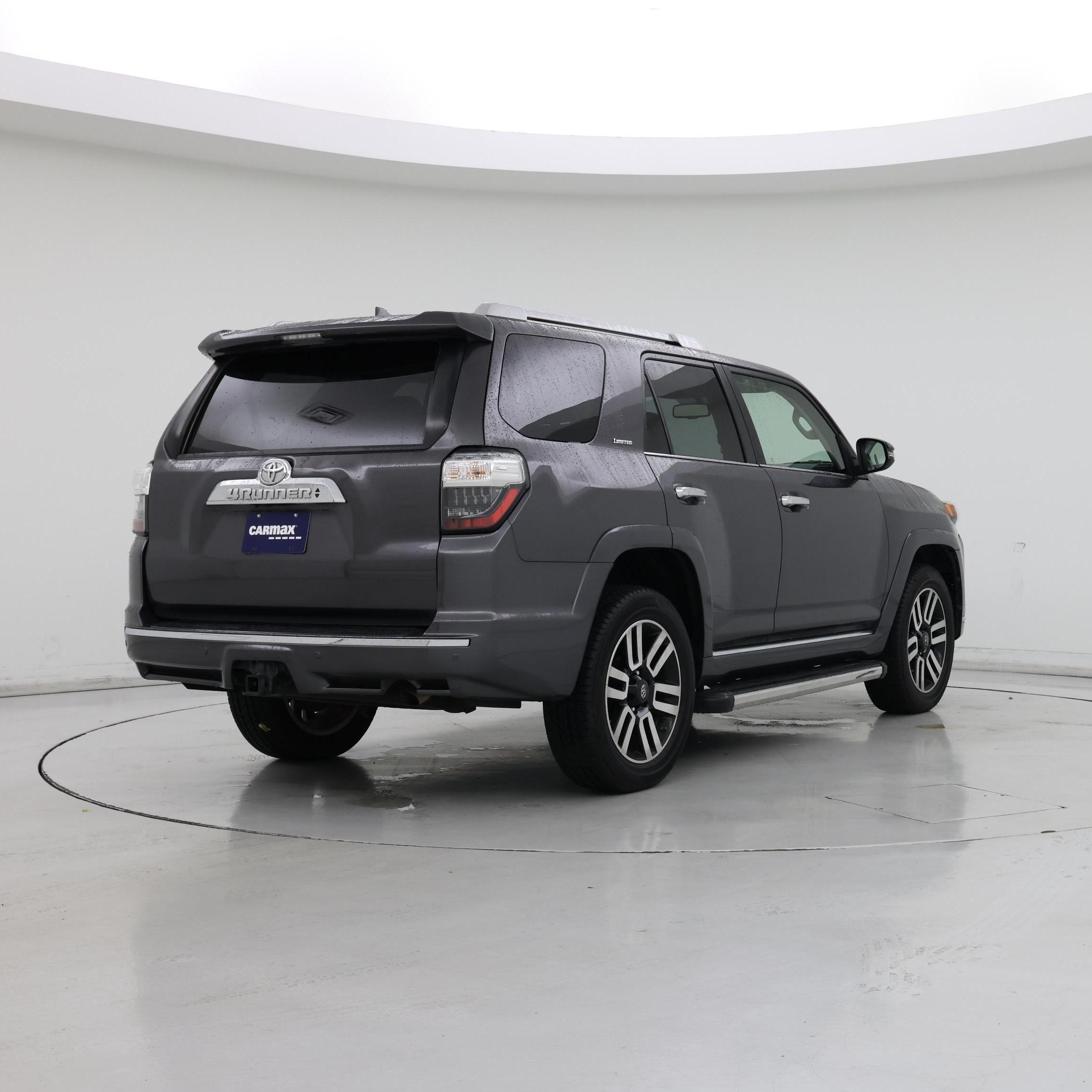 Thumbnail: 2017 Toyota 4Runner - 8