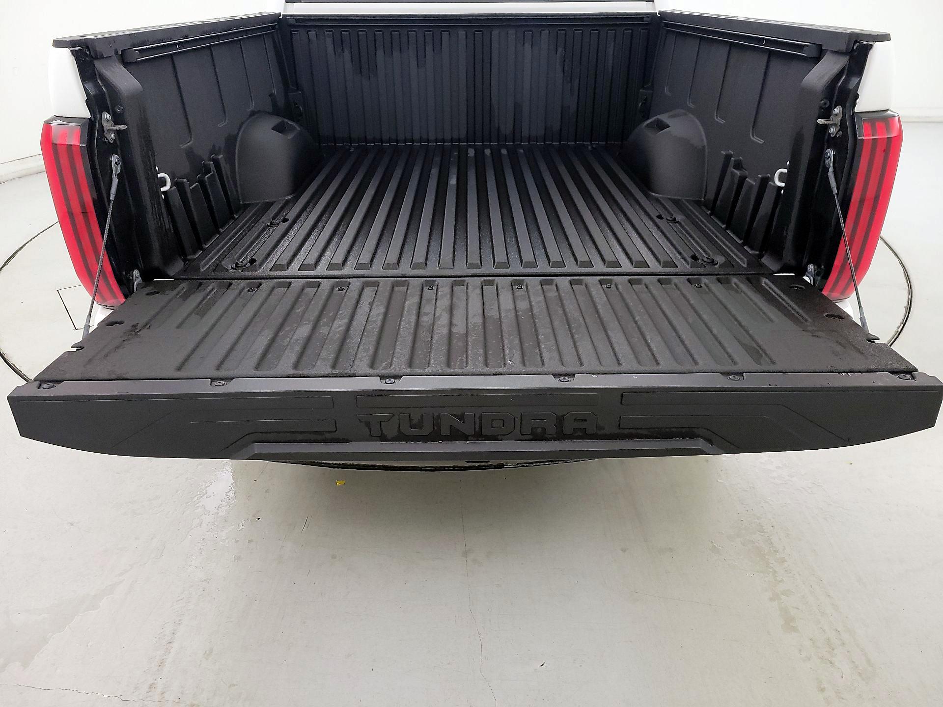 Thumbnail: 2023 Toyota Tundra - 20