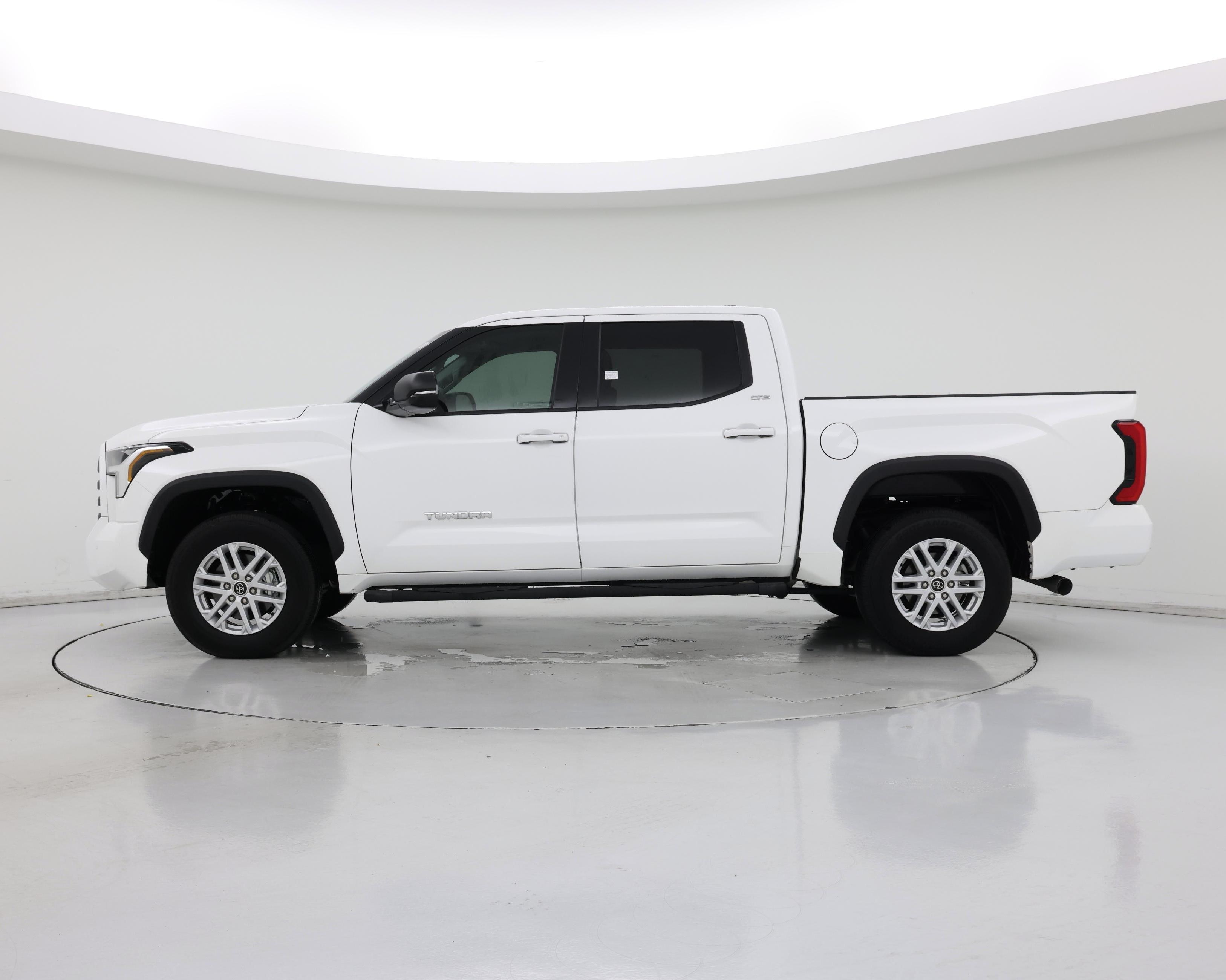 Thumbnail: 2023 Toyota Tundra - 3