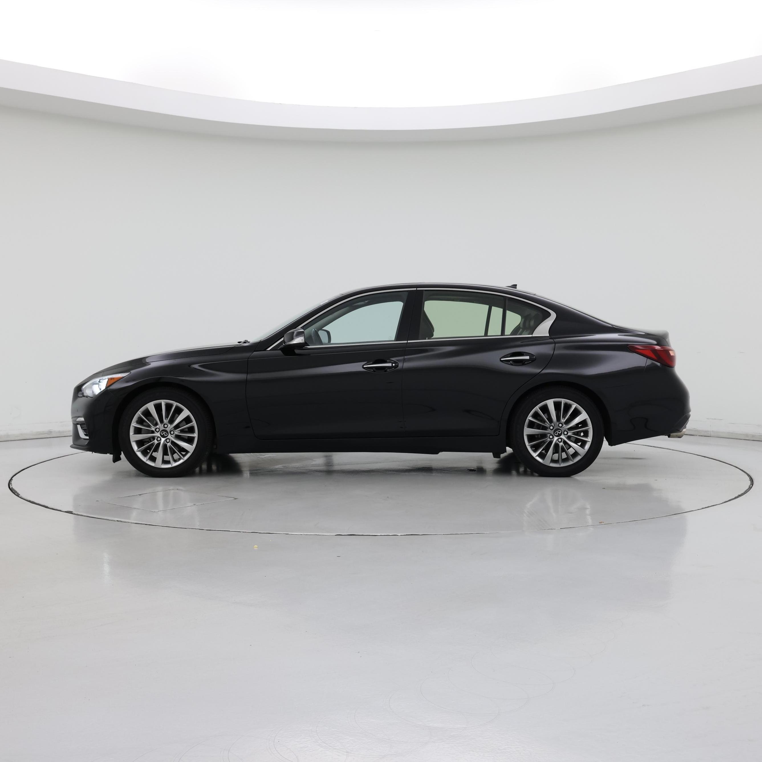 Thumbnail: 2021 INFINITI Q50 - 3