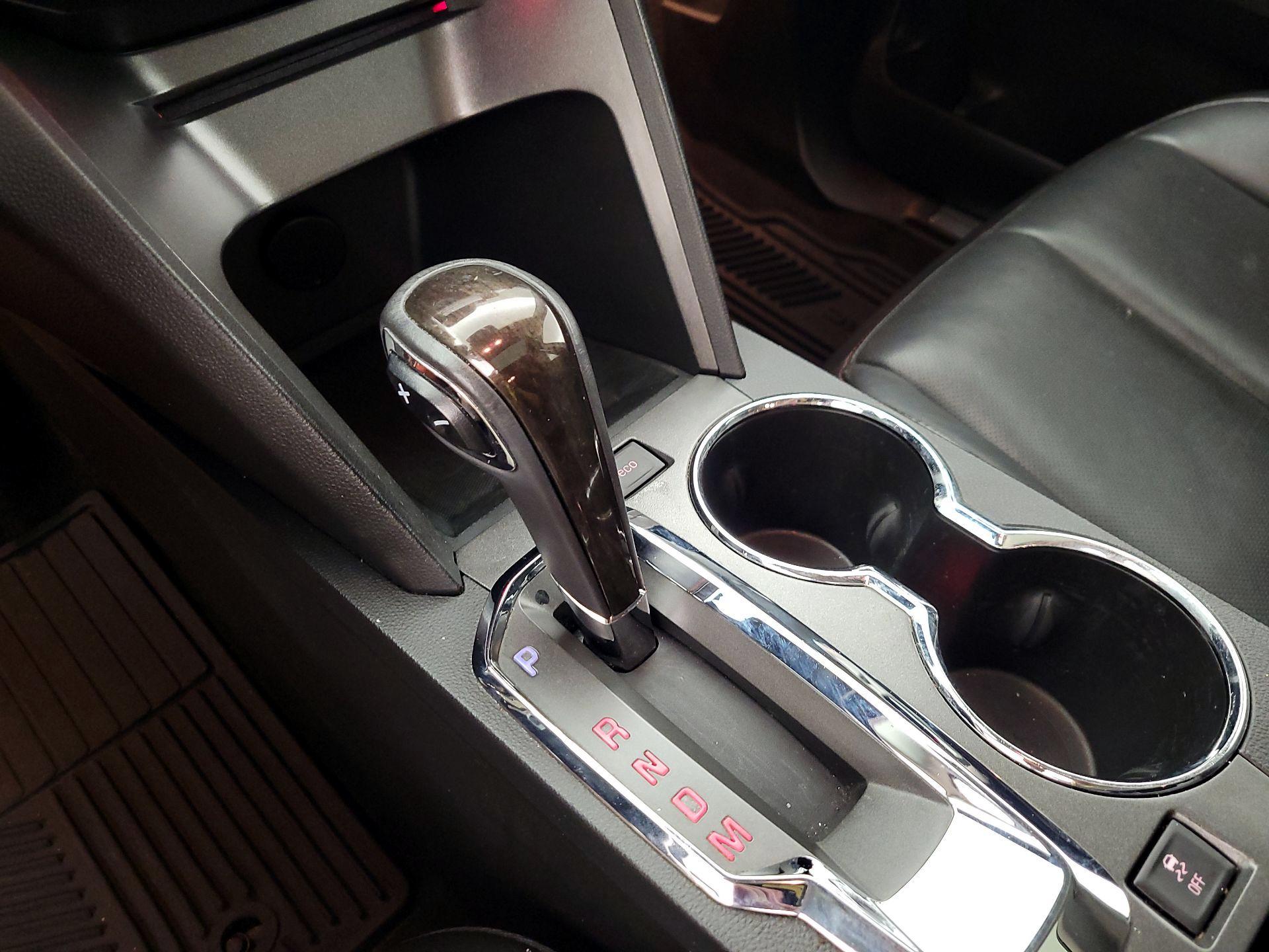 Thumbnail: 2015 GMC Terrain - 17