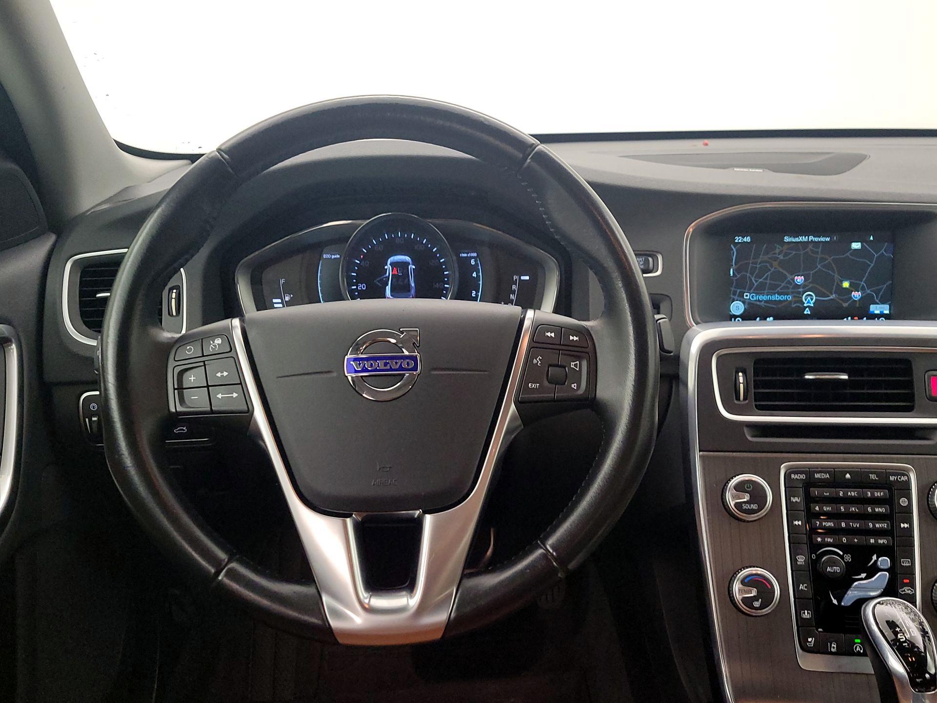 Thumbnail: 2016 Volvo S60 - 10
