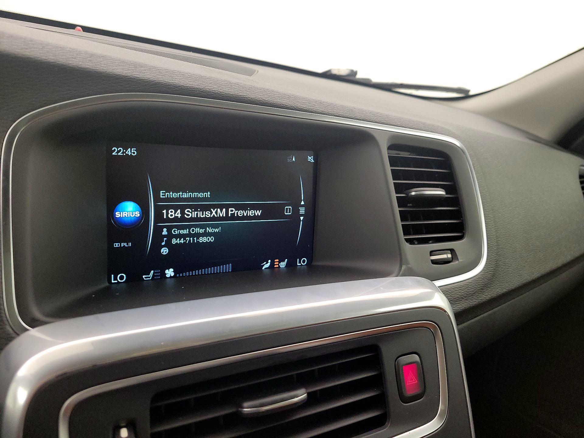 Thumbnail: 2016 Volvo S60 - 16