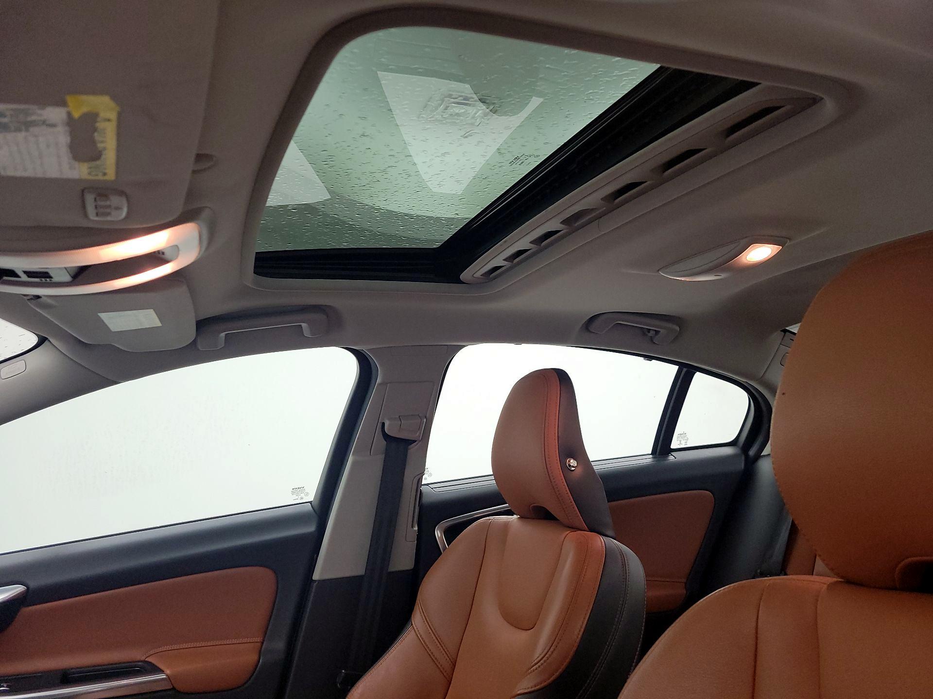 Thumbnail: 2016 Volvo S60 - 20