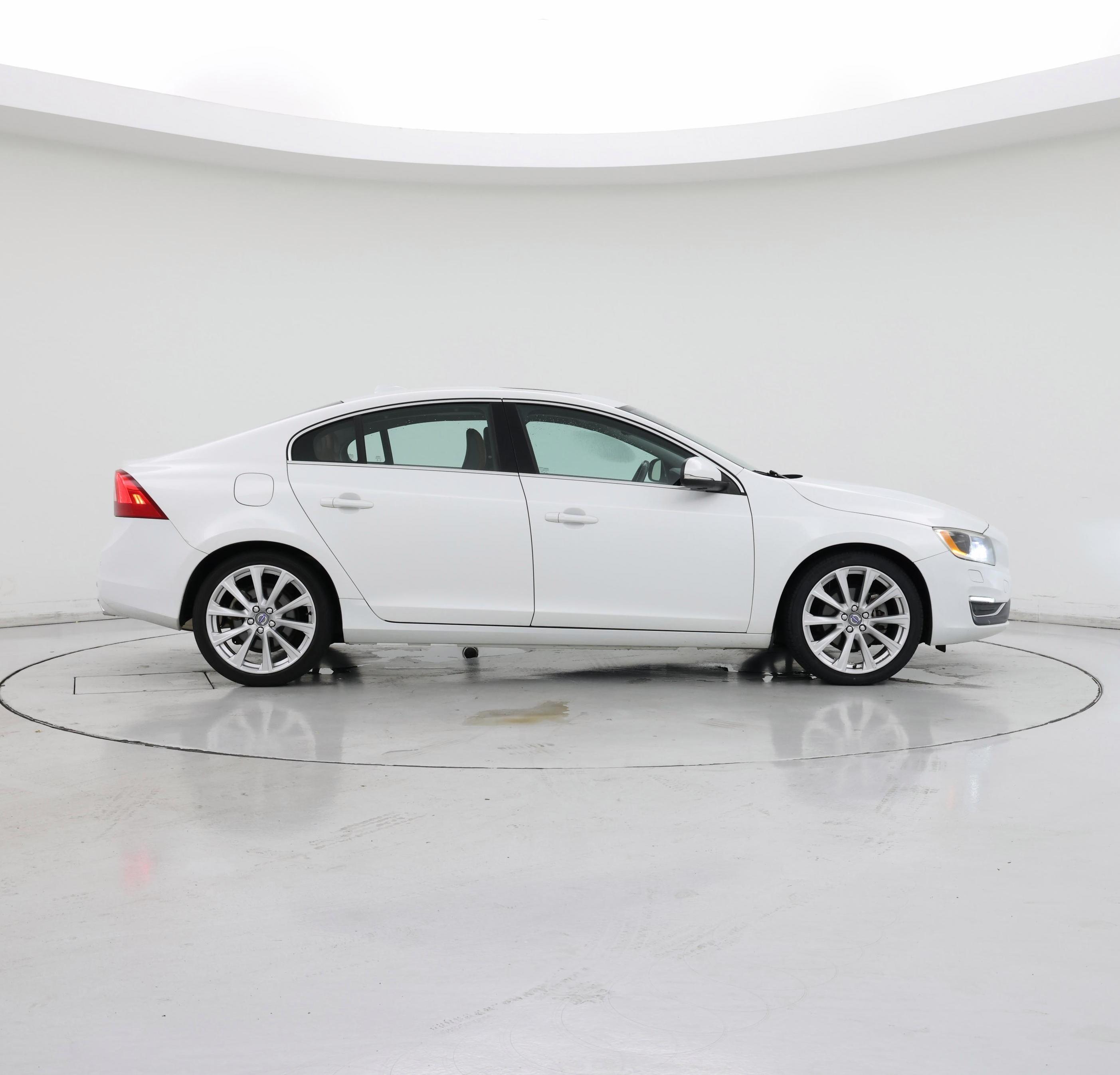 Thumbnail: 2016 Volvo S60 - 7